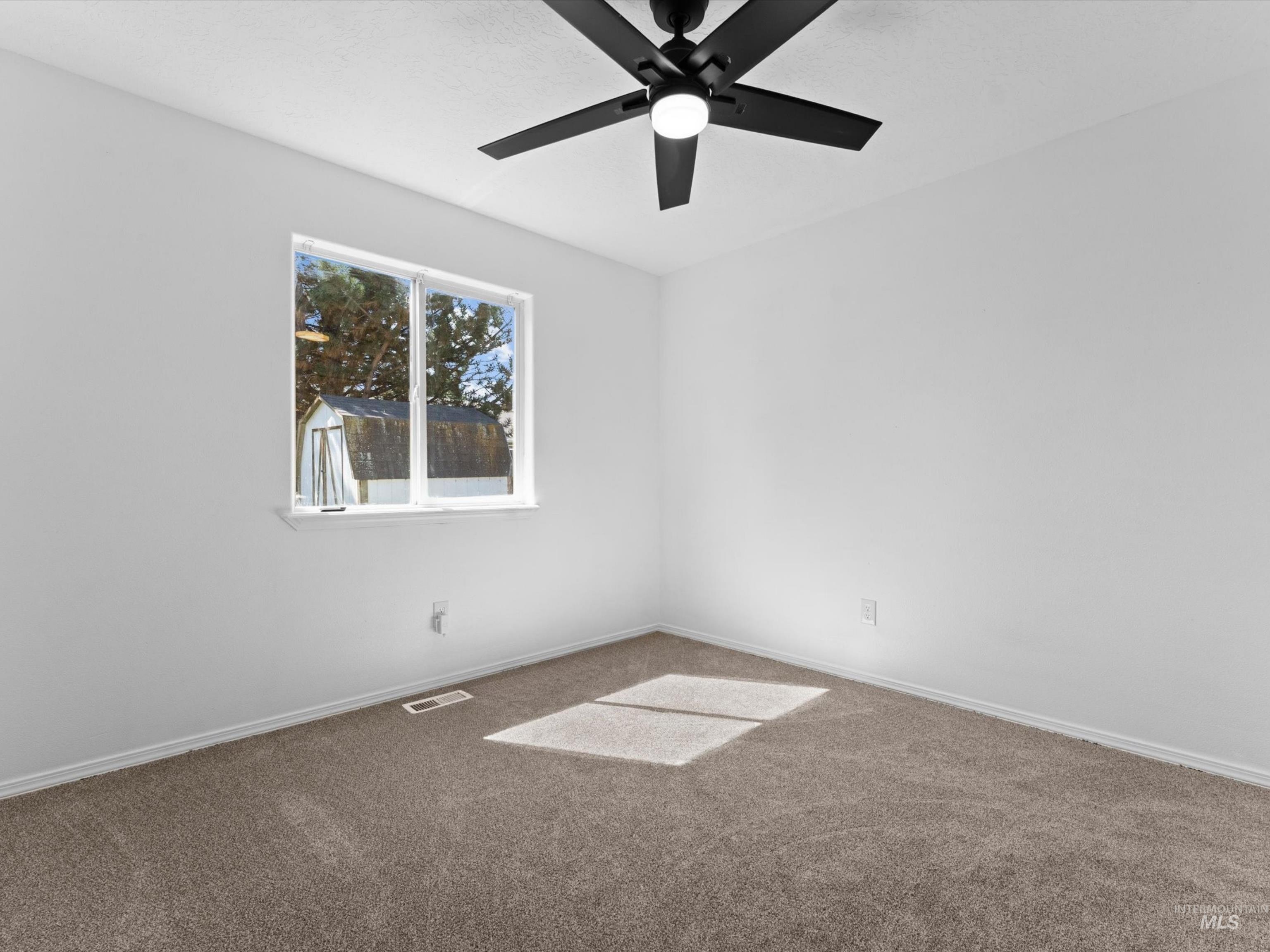 14213 Carolina St, Caldwell, Idaho 83607-1465, 4 Bedrooms, 2 Bathrooms, Residential For Sale, Price $360,000, 98981241