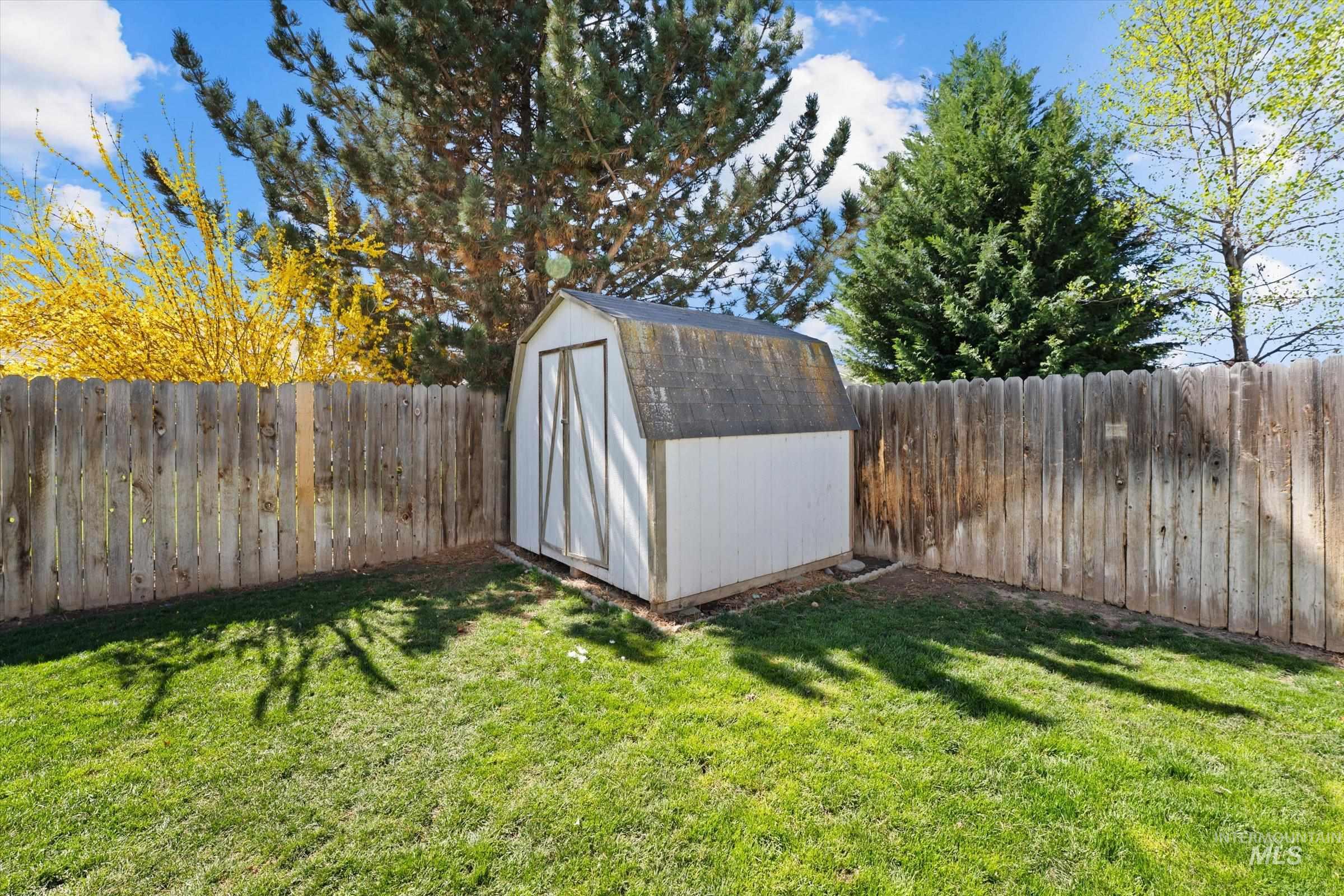 14213 Carolina St, Caldwell, Idaho 83607-1465, 4 Bedrooms, 2 Bathrooms, Residential For Sale, Price $360,000, 98981241