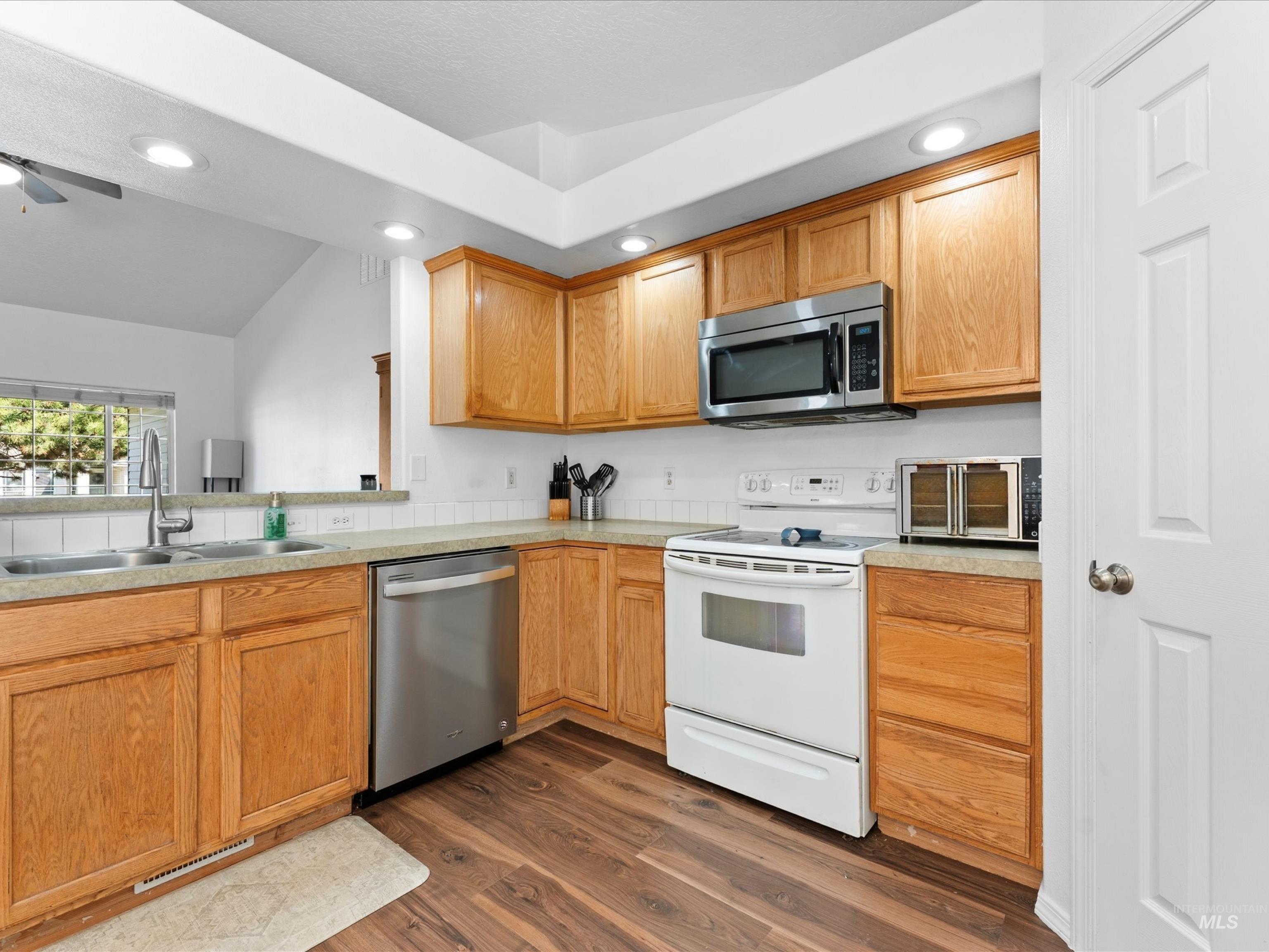 14213 Carolina St, Caldwell, Idaho 83607-1465, 4 Bedrooms, 2 Bathrooms, Residential For Sale, Price $360,000, 98981241