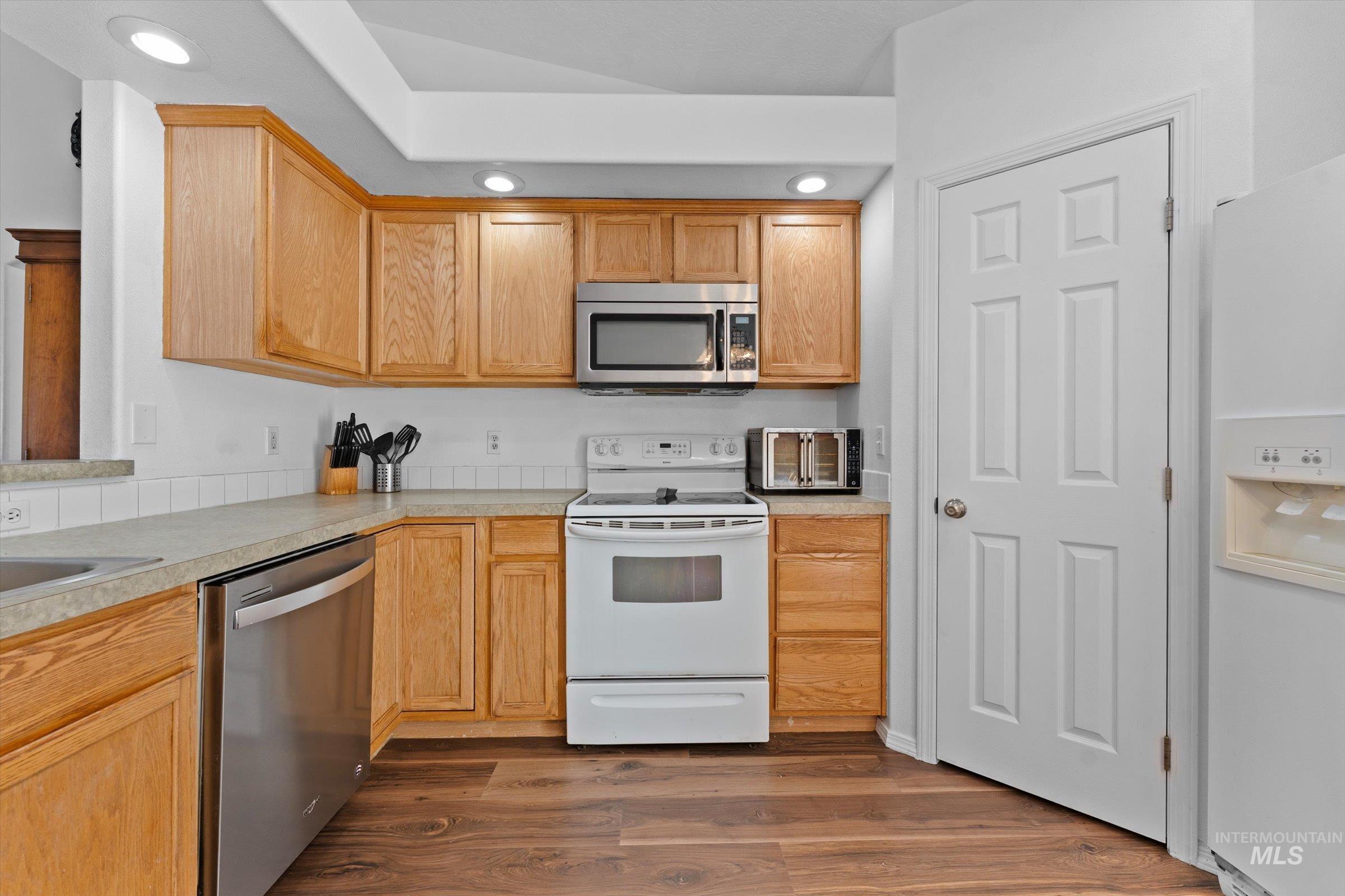 14213 Carolina St, Caldwell, Idaho 83607-1465, 4 Bedrooms, 2 Bathrooms, Residential For Sale, Price $360,000, 98981241