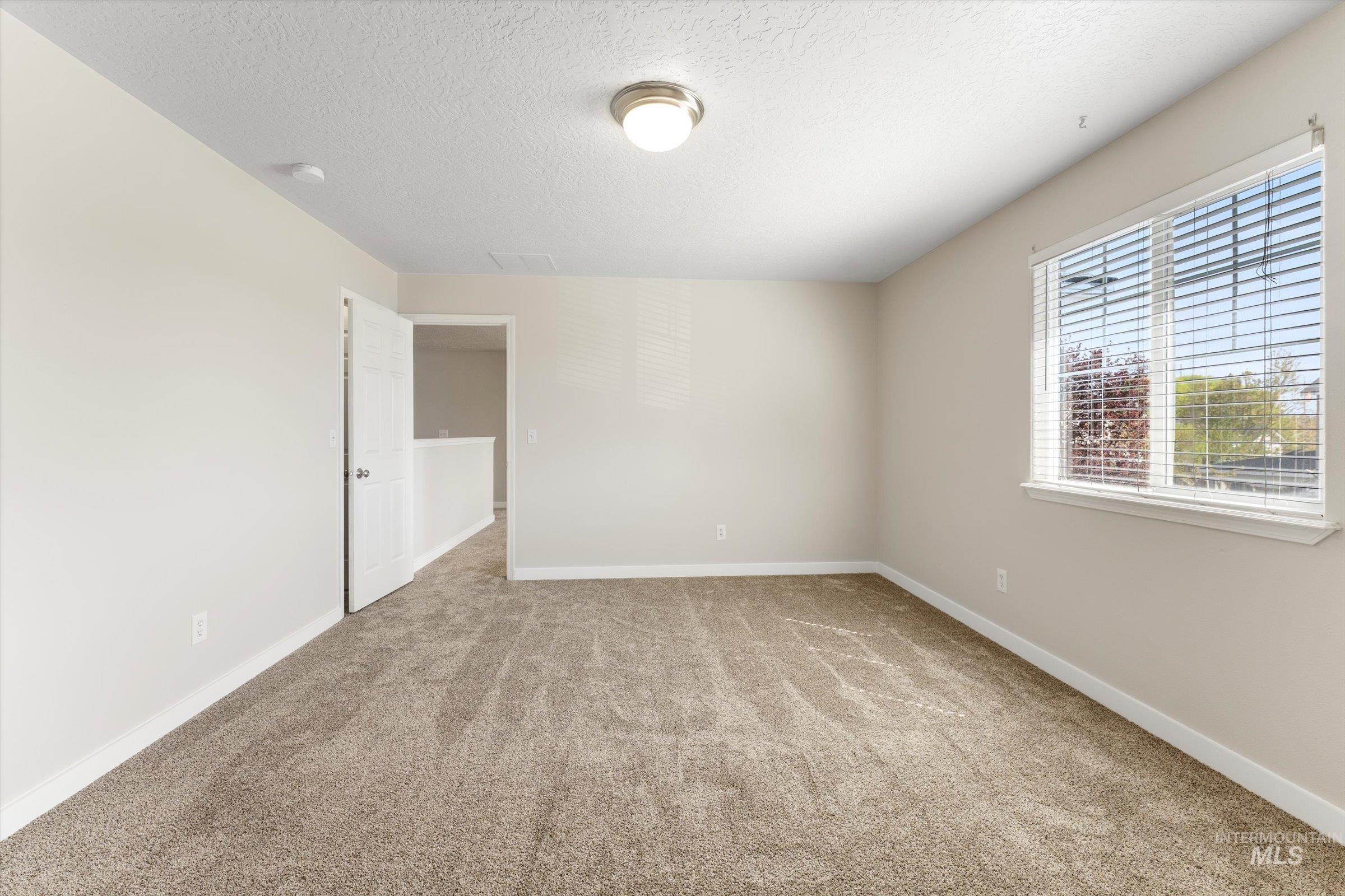 2150 W Grassy Creek Dr, Nampa, Idaho 83686, 5 Bedrooms, 2.5 Bathrooms, Residential For Sale, Price $500,000, 98981242