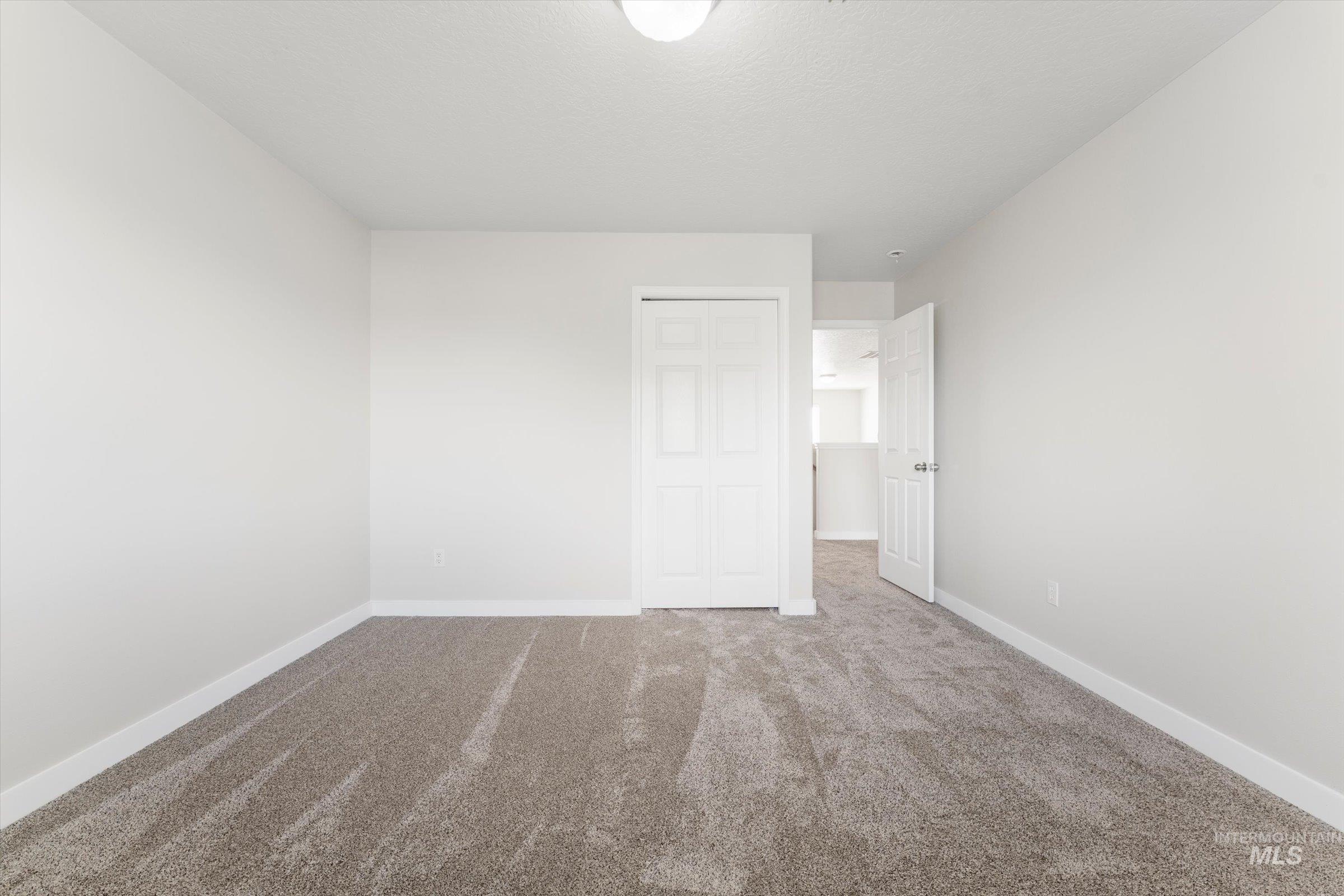 2150 W Grassy Creek Dr, Nampa, Idaho 83686, 5 Bedrooms, 2.5 Bathrooms, Residential For Sale, Price $500,000, 98981242