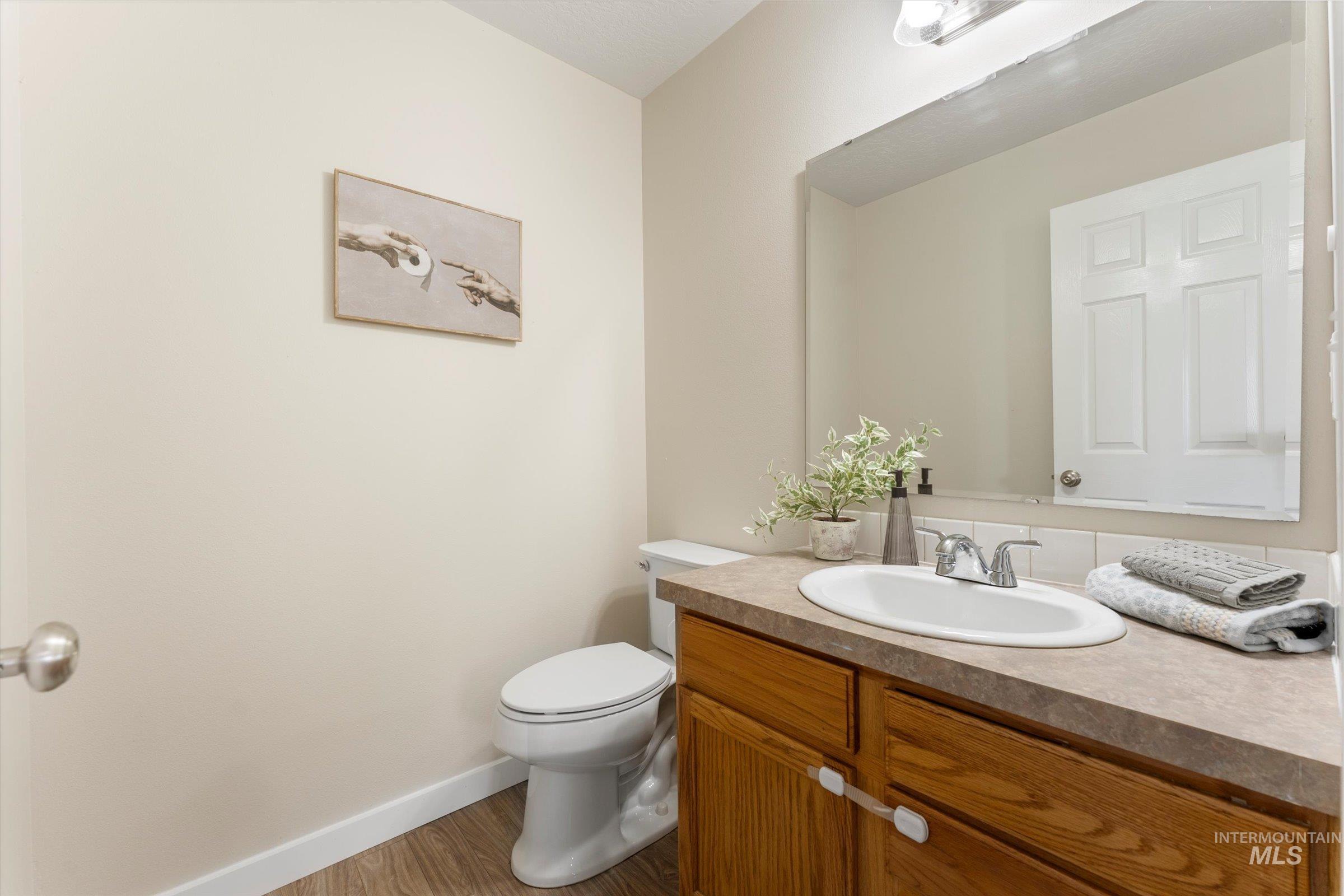 2150 W Grassy Creek Dr, Nampa, Idaho 83686, 5 Bedrooms, 2.5 Bathrooms, Residential For Sale, Price $500,000, 98981242