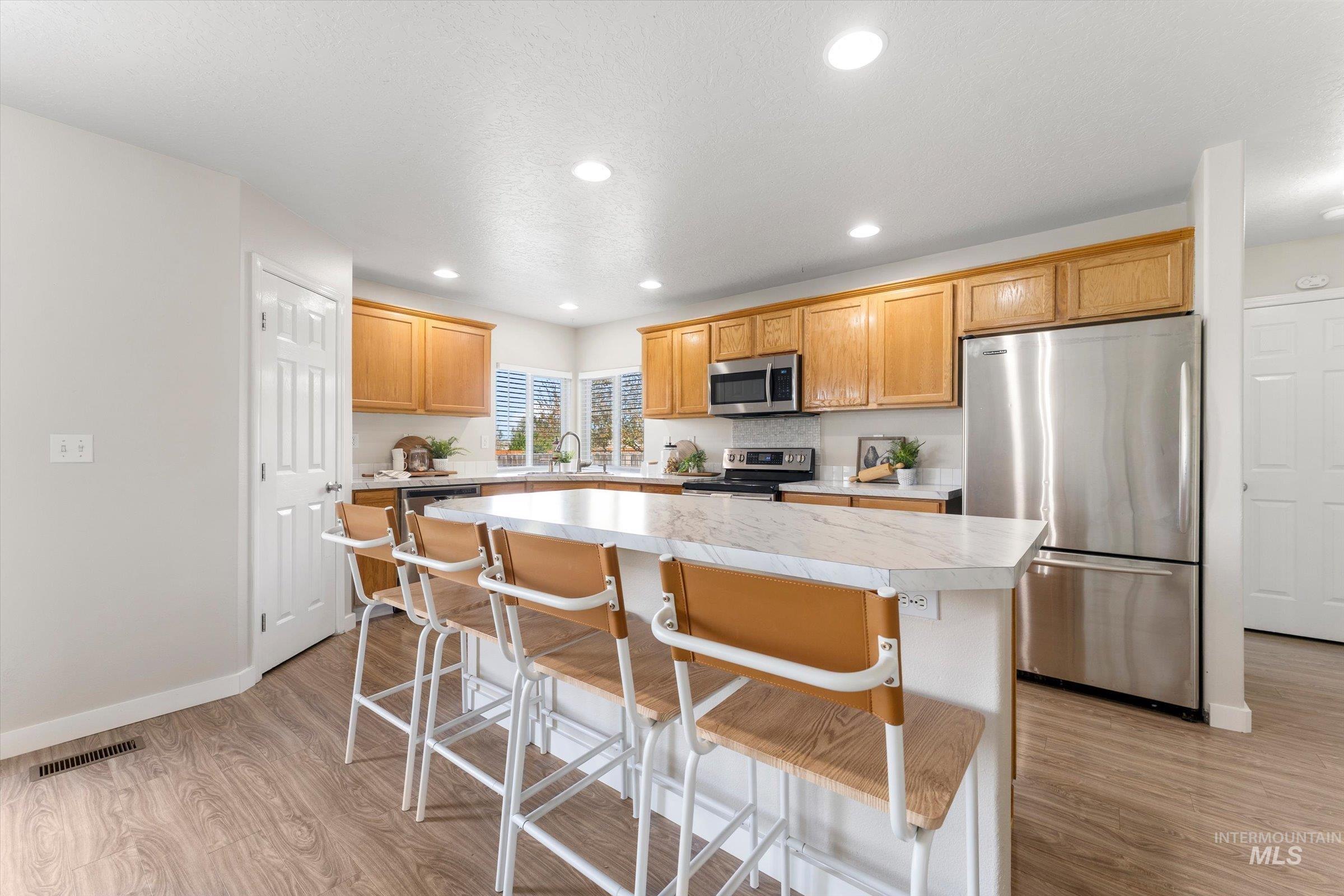 2150 W Grassy Creek Dr, Nampa, Idaho 83686, 5 Bedrooms, 2.5 Bathrooms, Residential For Sale, Price $500,000, 98981242