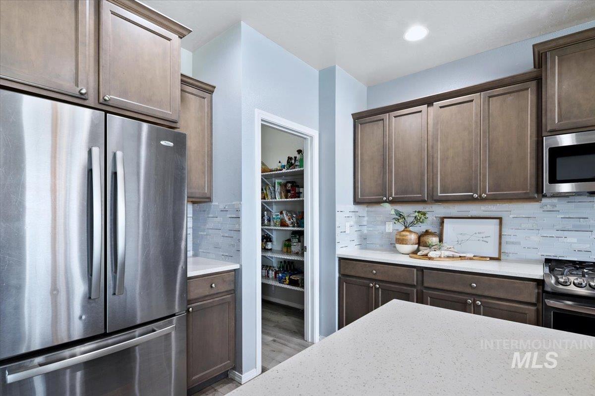 583 W Allspice St, Kuna, Idaho 83634, 4 Bedrooms, 2 Bathrooms, Residential For Sale, Price $529,999, 98981243