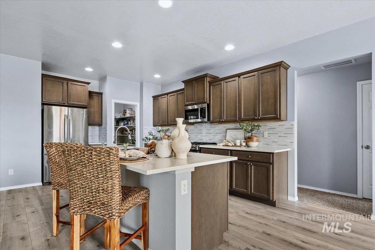 583 W Allspice St, Kuna, Idaho 83634, 4 Bedrooms, 2 Bathrooms, Residential For Sale, Price $529,999, 98981243