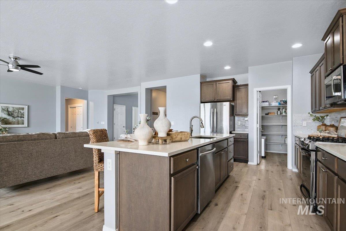 583 W Allspice St, Kuna, Idaho 83634, 4 Bedrooms, 2 Bathrooms, Residential For Sale, Price $529,999, 98981243