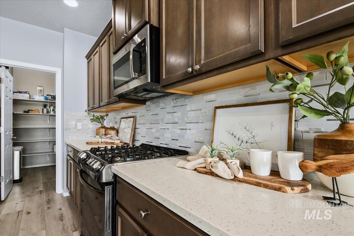 583 W Allspice St, Kuna, Idaho 83634, 4 Bedrooms, 2 Bathrooms, Residential For Sale, Price $529,999, 98981243