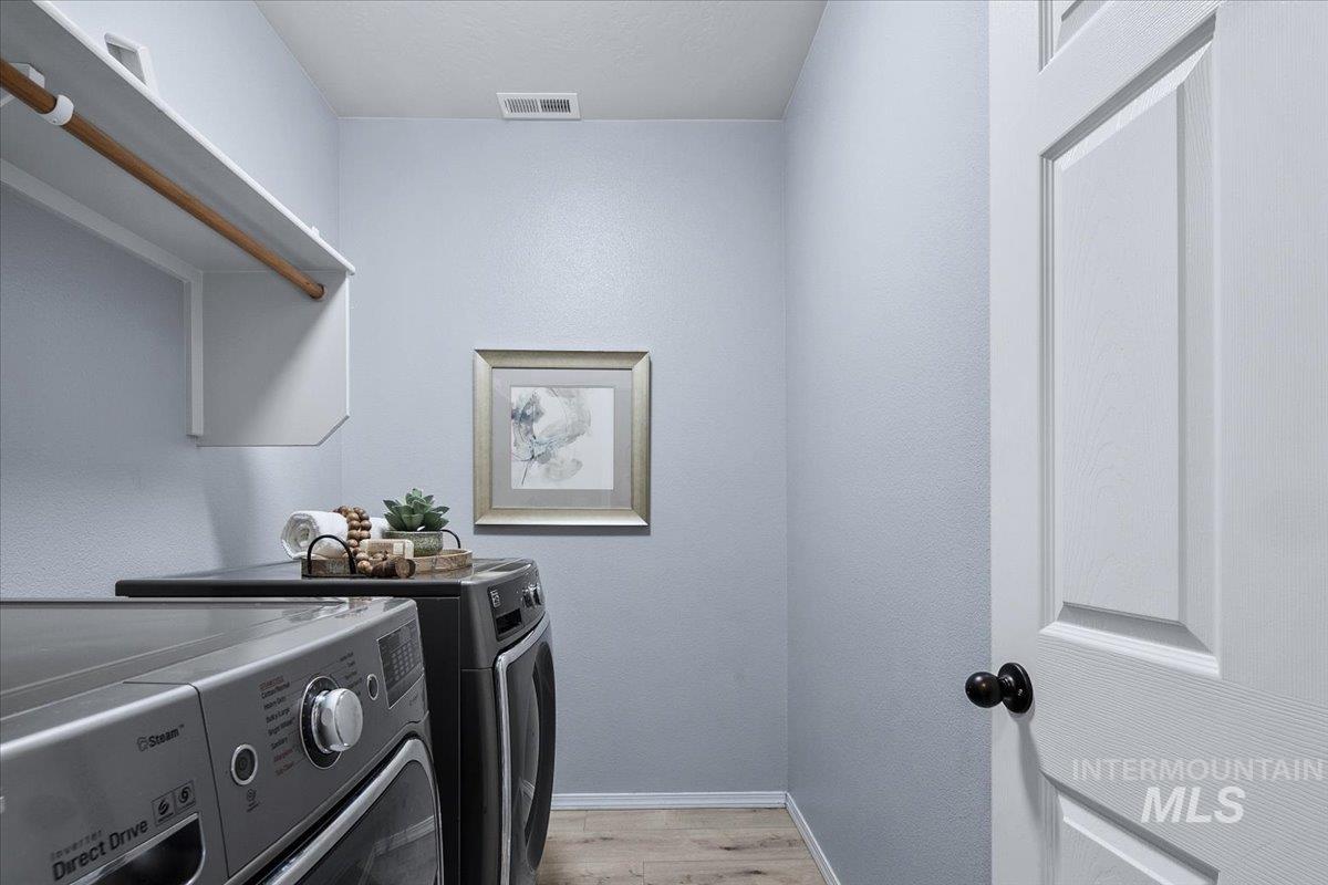 583 W Allspice St, Kuna, Idaho 83634, 4 Bedrooms, 2 Bathrooms, Residential For Sale, Price $529,999, 98981243