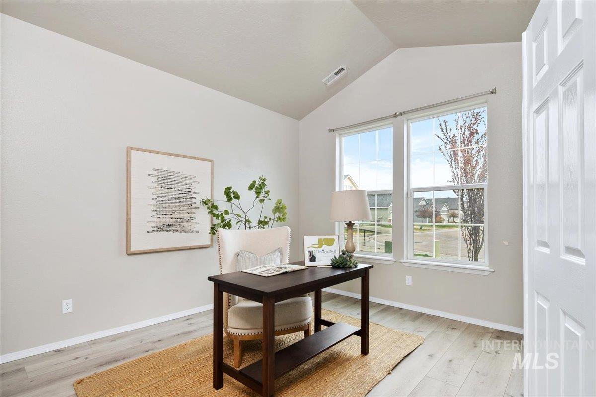 583 W Allspice St, Kuna, Idaho 83634, 4 Bedrooms, 2 Bathrooms, Residential For Sale, Price $529,999, 98981243