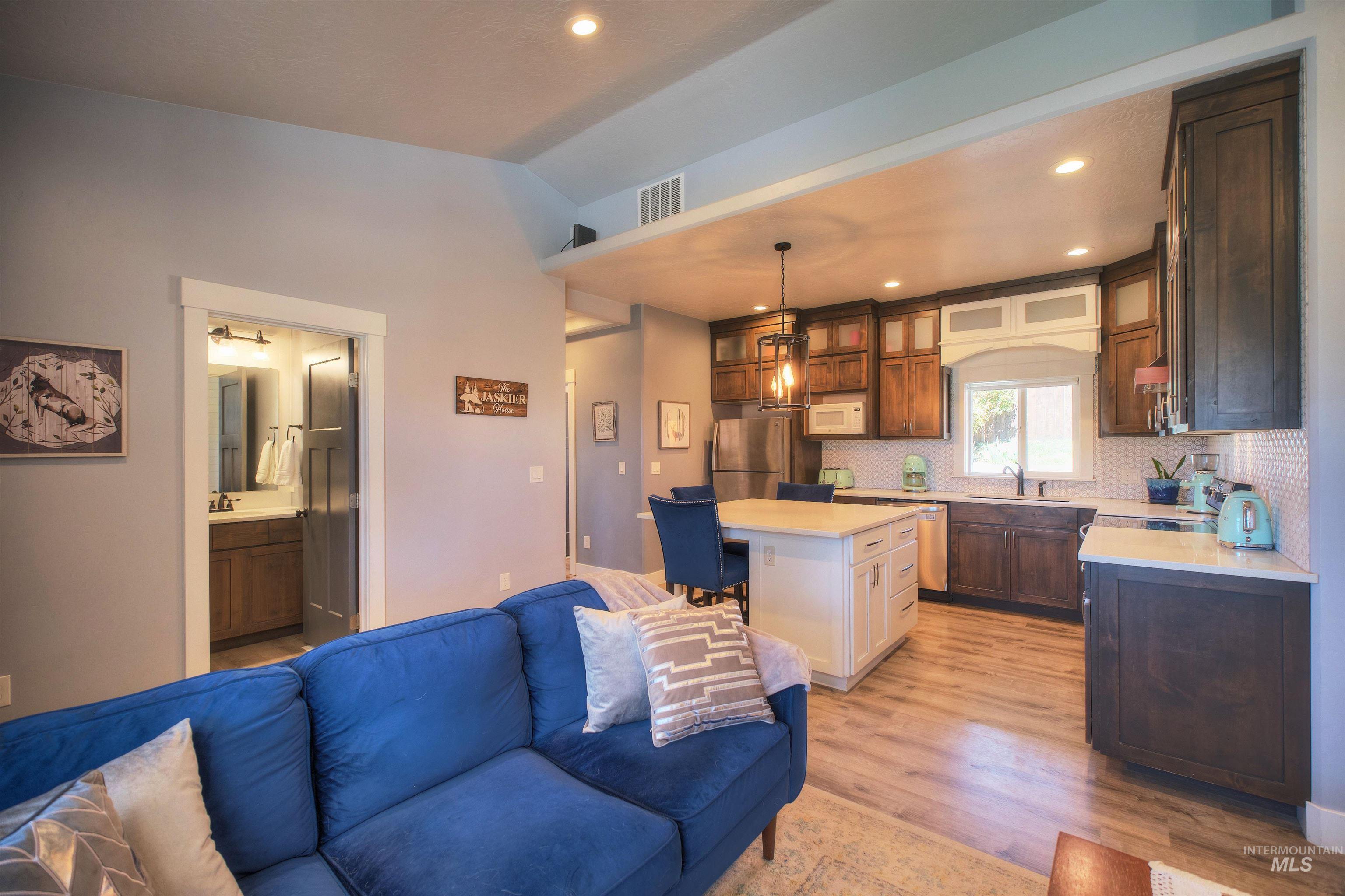 11 6th Street, Middleton, Idaho 83644, 3 Bedrooms, 2 Bathrooms, Residential For Sale, Price $339,900, 98981244