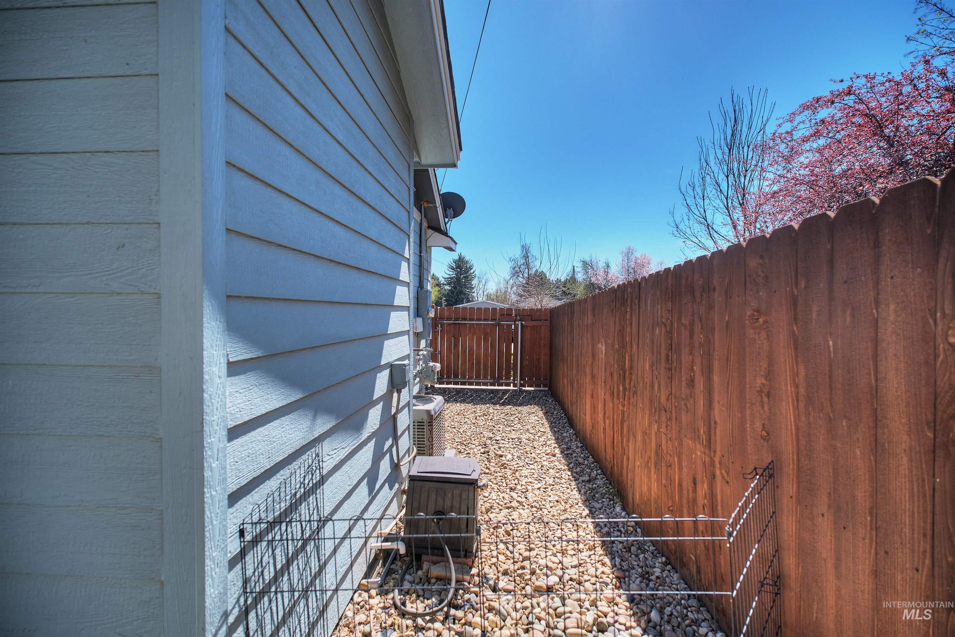 11 6th Street, Middleton, Idaho 83644, 3 Bedrooms, 2 Bathrooms, Residential For Sale, Price $339,900, 98981244