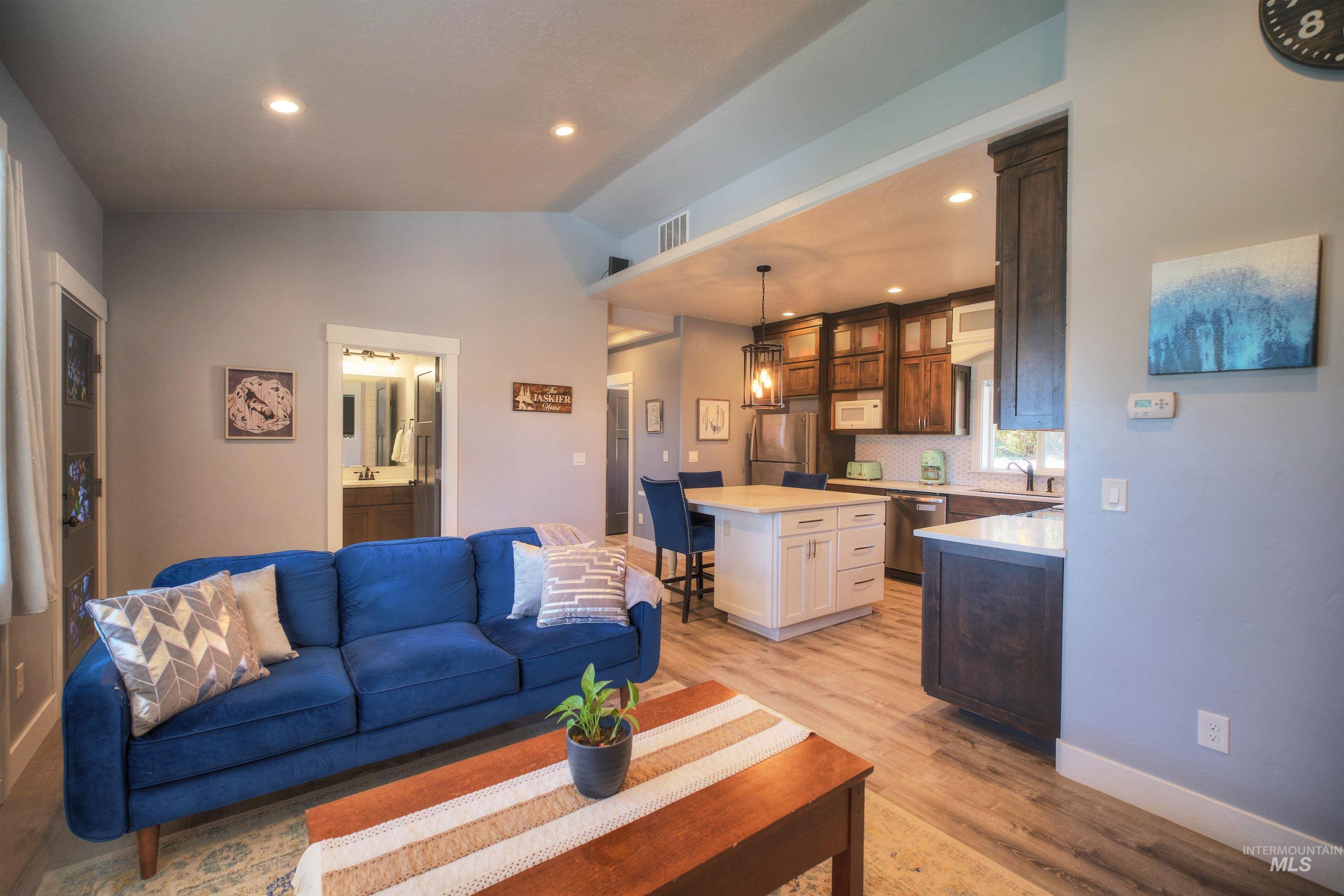 11 6th Street, Middleton, Idaho 83644, 3 Bedrooms, 2 Bathrooms, Residential For Sale, Price $339,900, 98981244