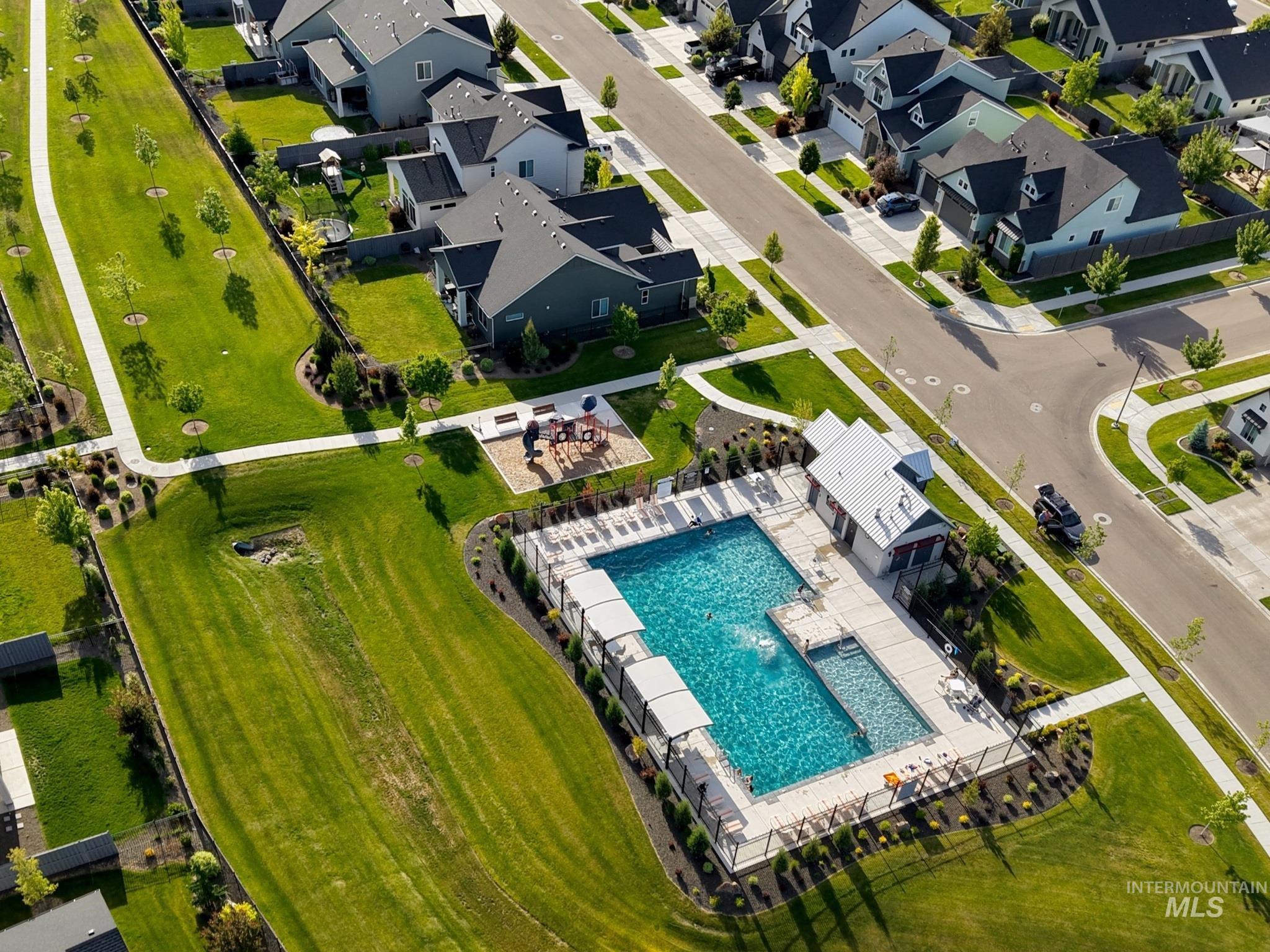 10305 Stony Oak St, Nampa, Idaho 83687, 3 Bedrooms, 2 Bathrooms, Residential For Sale, Price $479,000, 98981249