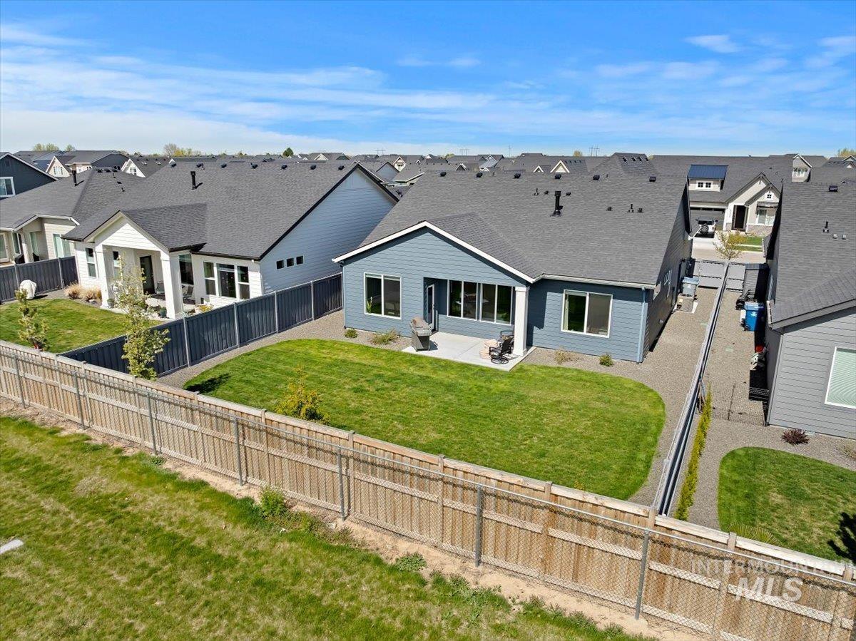 10305 Stony Oak St, Nampa, Idaho 83687, 3 Bedrooms, 2 Bathrooms, Residential For Sale, Price $489,000, 98981249