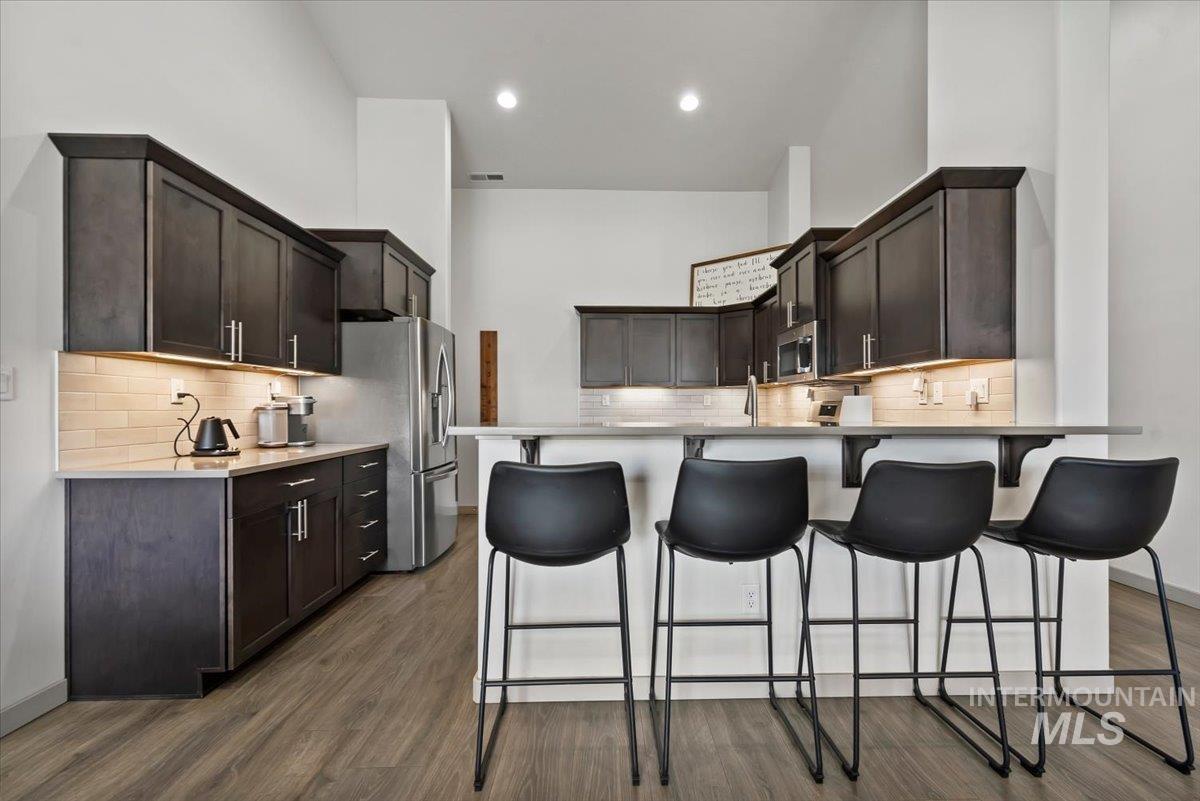 482 Fox Lantern Court, Middleton, Idaho 83644, 4 Bedrooms, 2.5 Bathrooms, Residential For Sale, Price $705,000, 98981252