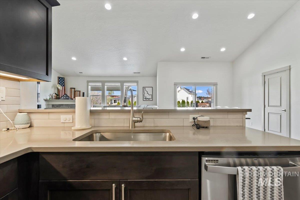 482 Fox Lantern Court, Middleton, Idaho 83644, 4 Bedrooms, 2.5 Bathrooms, Residential For Sale, Price $705,000, 98981252