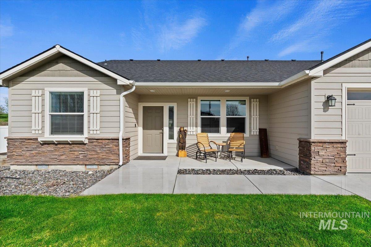 482 Fox Lantern Court, Middleton, Idaho 83644, 4 Bedrooms, 2.5 Bathrooms, Residential For Sale, Price $675,000, 98981252