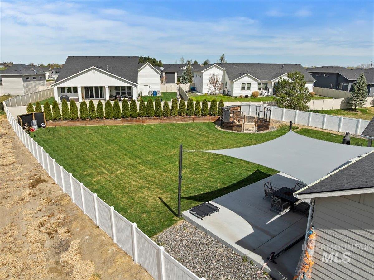 482 Fox Lantern Court, Middleton, Idaho 83644, 4 Bedrooms, 2.5 Bathrooms, Residential For Sale, Price $705,000, 98981252