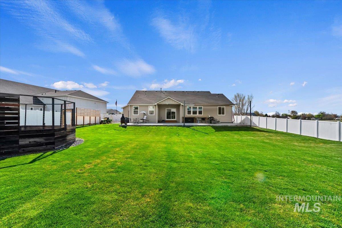 482 Fox Lantern Court, Middleton, Idaho 83644, 4 Bedrooms, 2.5 Bathrooms, Residential For Sale, Price $705,000, 98981252