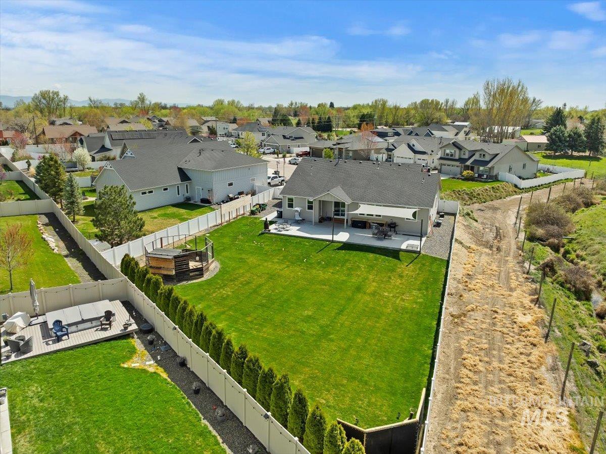 482 Fox Lantern Court, Middleton, Idaho 83644, 4 Bedrooms, 2.5 Bathrooms, Residential For Sale, Price $705,000, 98981252