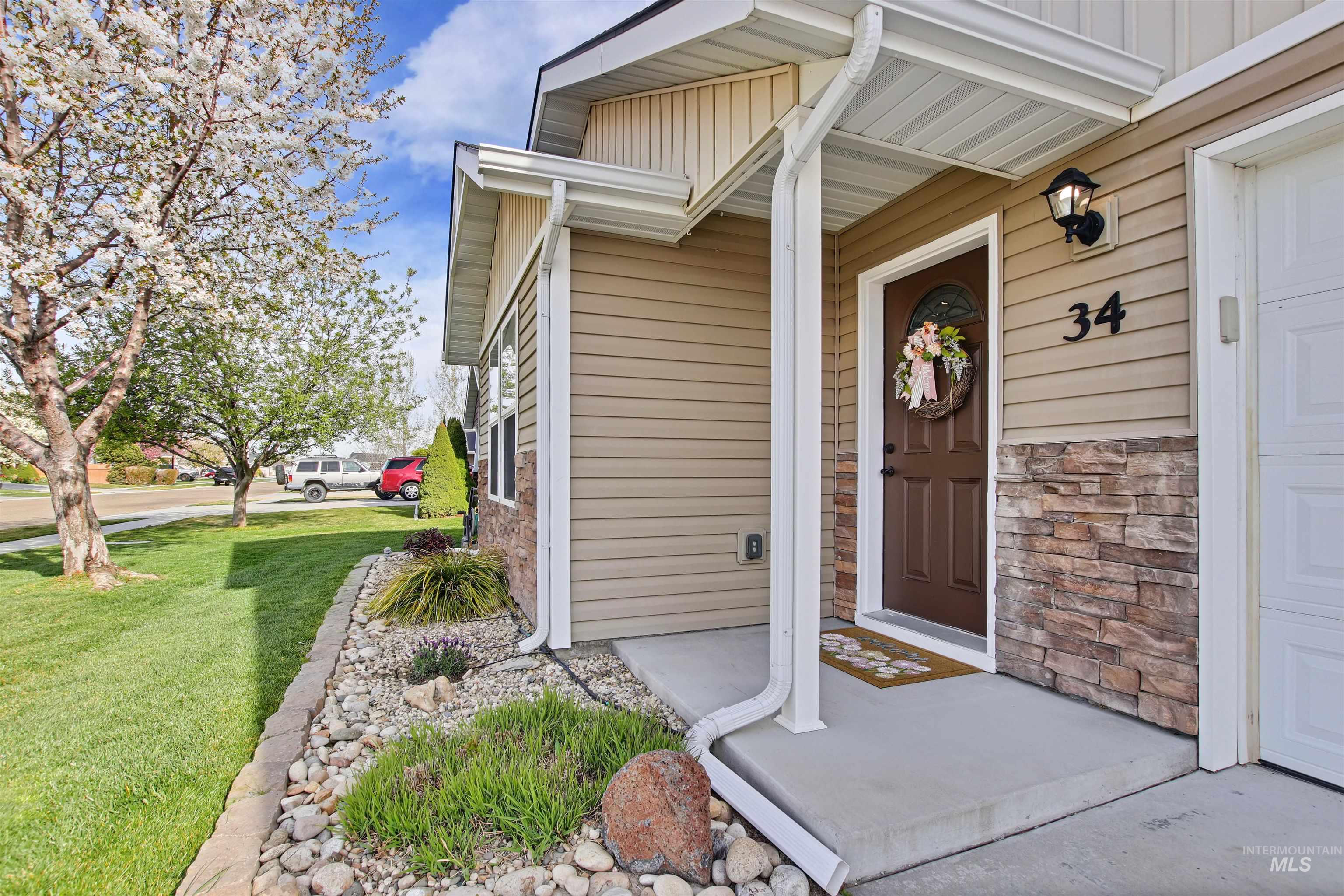 34 N Granite Falls Dr, Nampa, Idaho 83651, 3 Bedrooms, 2 Bathrooms, Residential For Sale, Price $409,990, 98981259