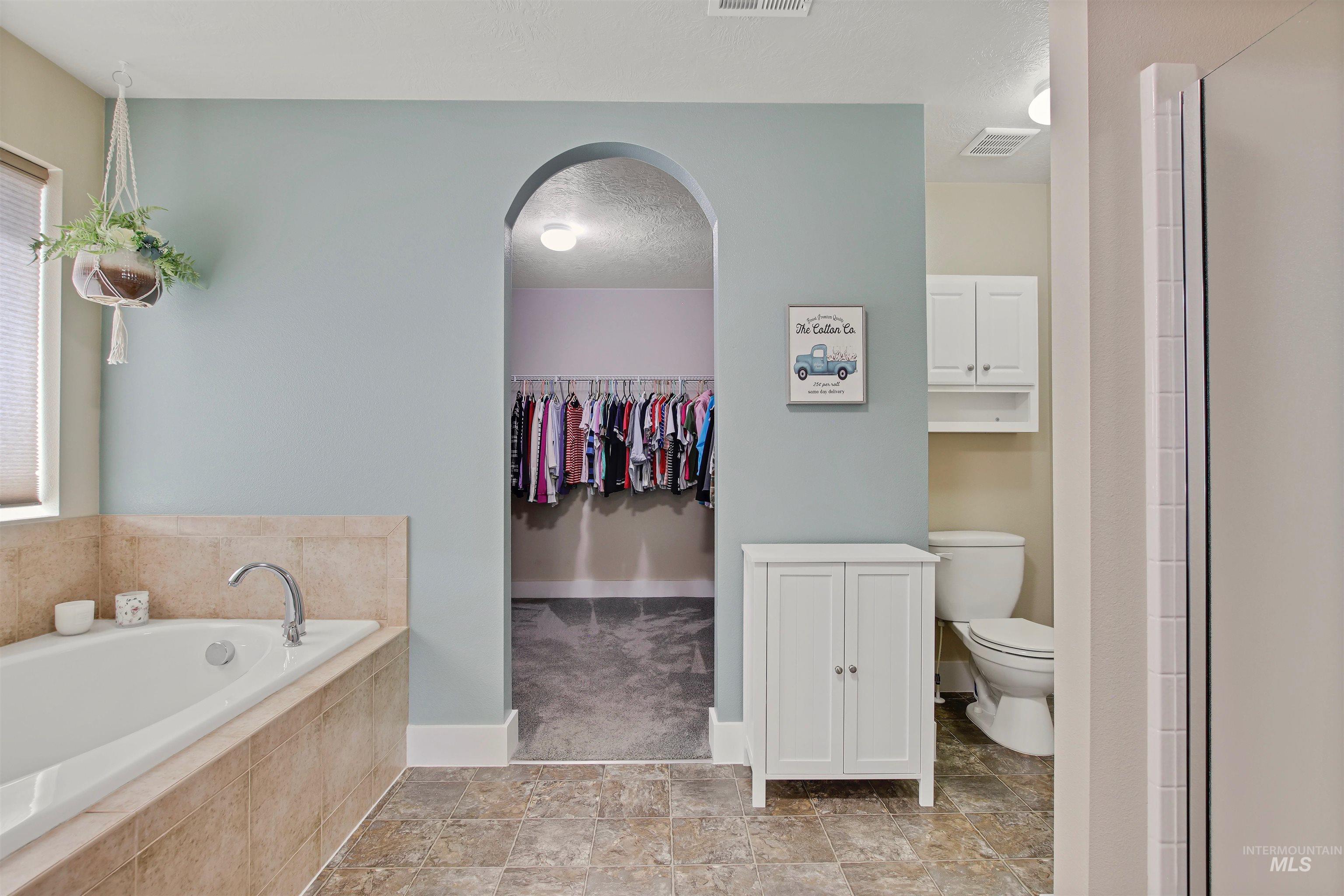 34 N Granite Falls Dr, Nampa, Idaho 83651, 3 Bedrooms, 2 Bathrooms, Residential For Sale, Price $409,990, 98981259