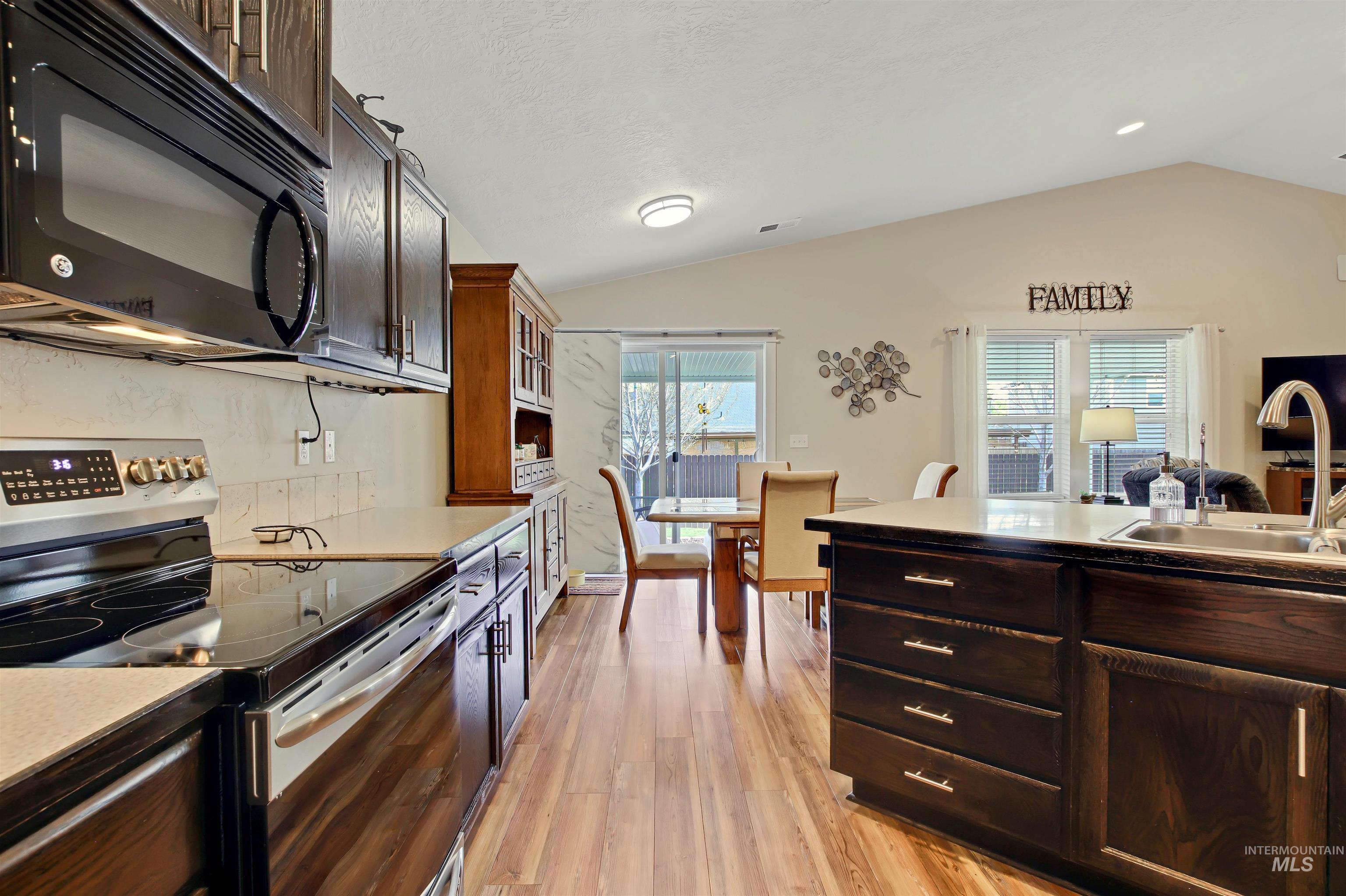 34 N Granite Falls Dr, Nampa, Idaho 83651, 3 Bedrooms, 2 Bathrooms, Residential For Sale, Price $409,990, 98981259