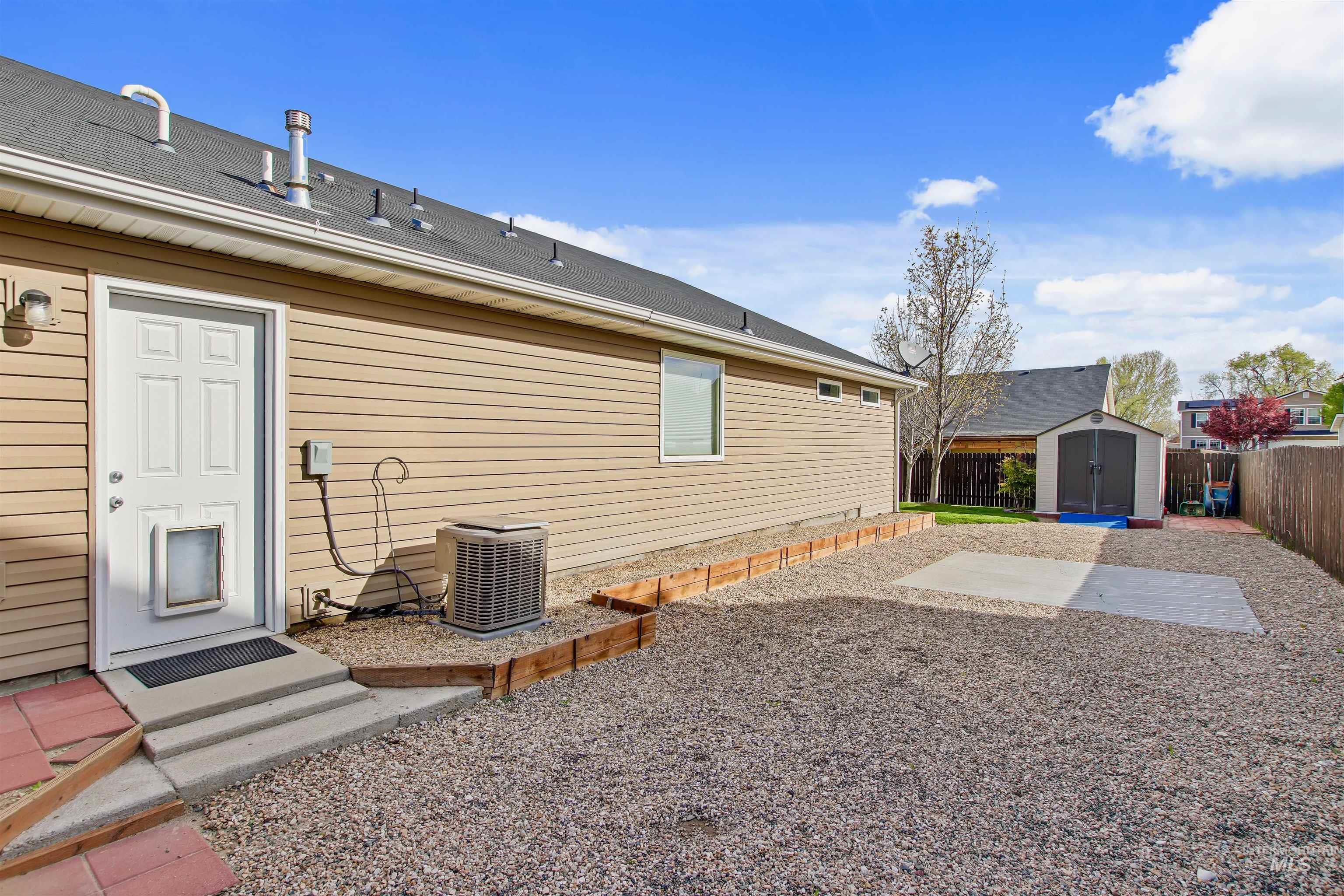 34 N Granite Falls Dr, Nampa, Idaho 83651, 3 Bedrooms, 2 Bathrooms, Residential For Sale, Price $409,990, 98981259