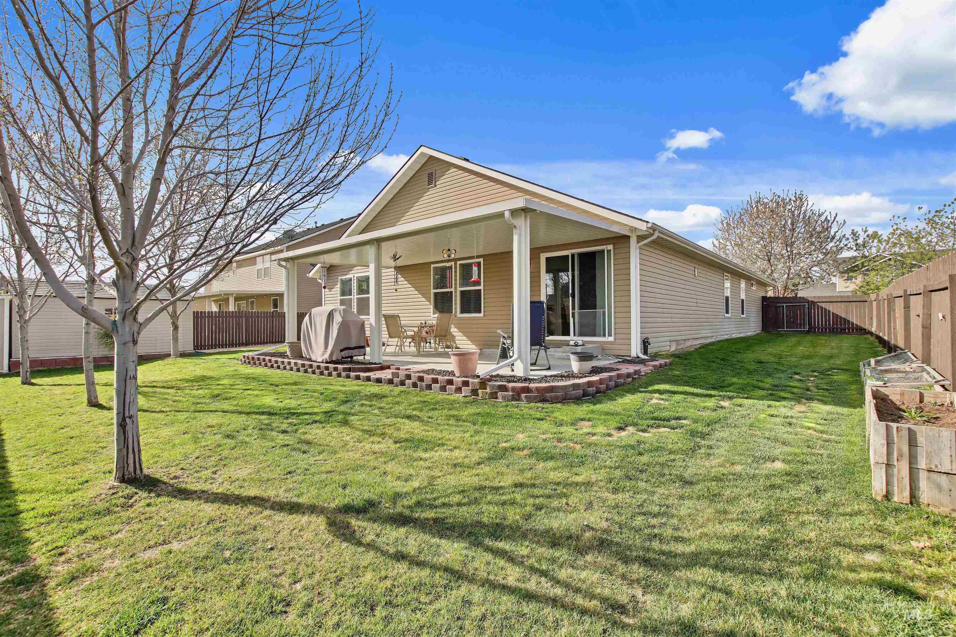 34 N Granite Falls Dr, Nampa, Idaho 83651, 3 Bedrooms, 2 Bathrooms, Residential For Sale, Price $409,990, 98981259