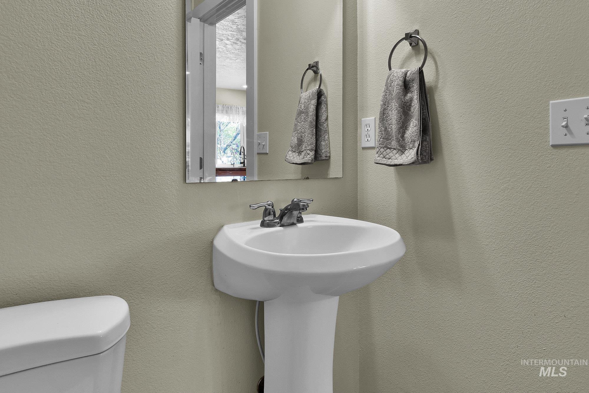 1428 E Palermo St, Meridian, Idaho 83642, 4 Bedrooms, 2.5 Bathrooms, Residential For Sale, Price $499,900, 98981260