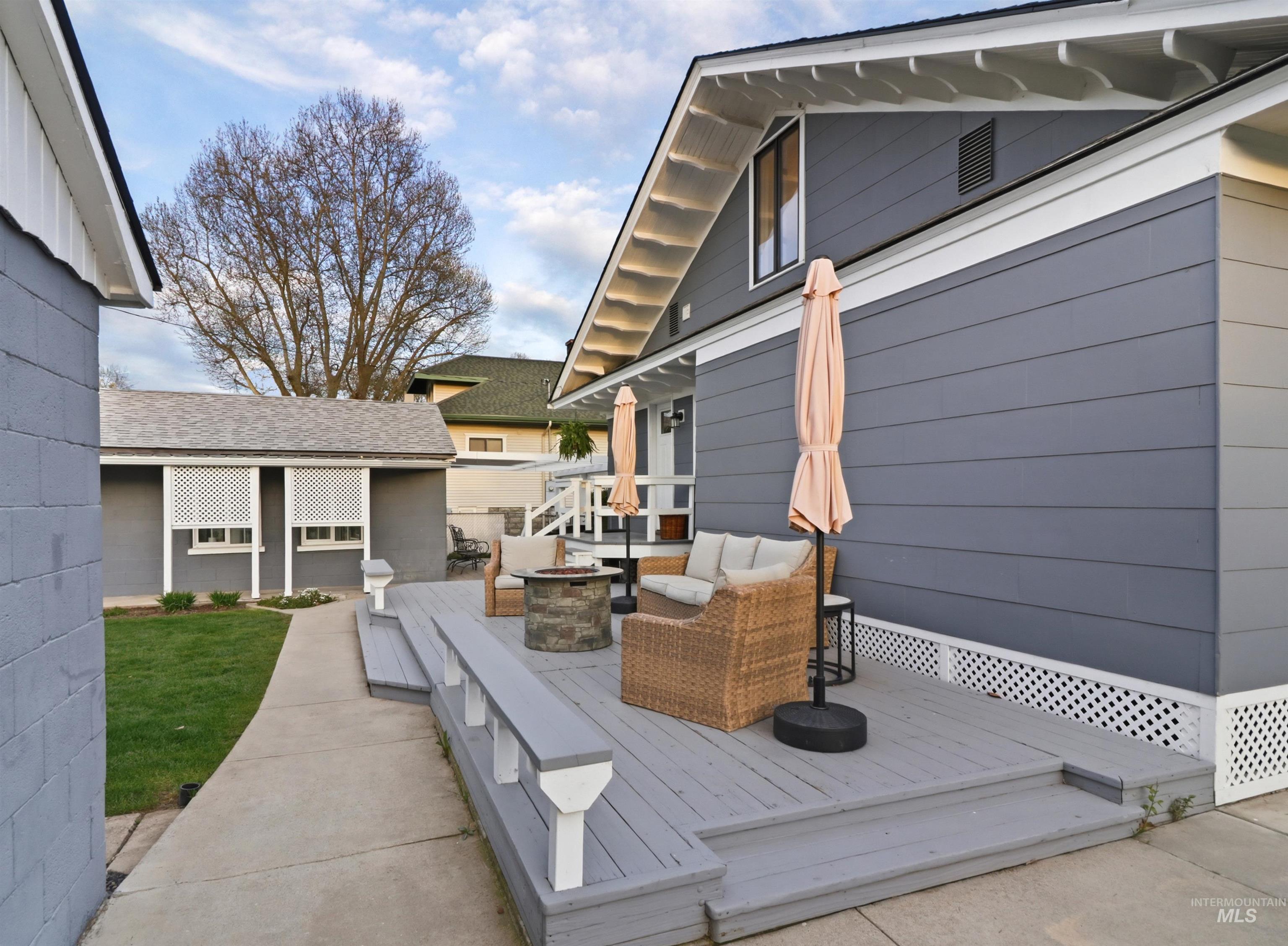 610 E 1st street, Emmett, Idaho 83617, 4 Bedrooms, 3 Bathrooms, Residential For Sale, Price $675,000, 98981261