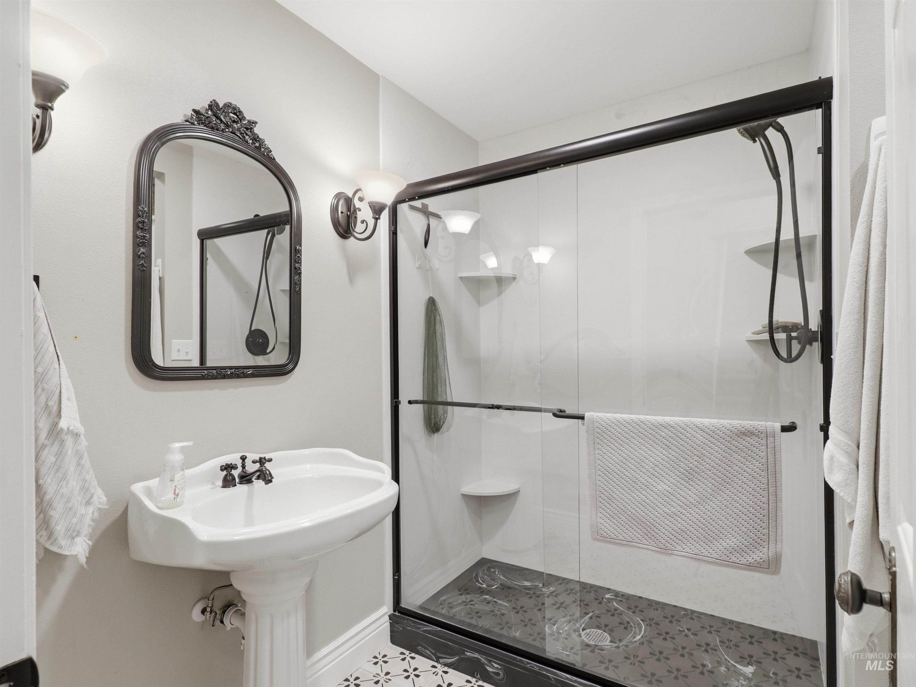 610 E 1st street, Emmett, Idaho 83617, 4 Bedrooms, 3 Bathrooms, Residential For Sale, Price $675,000, 98981261