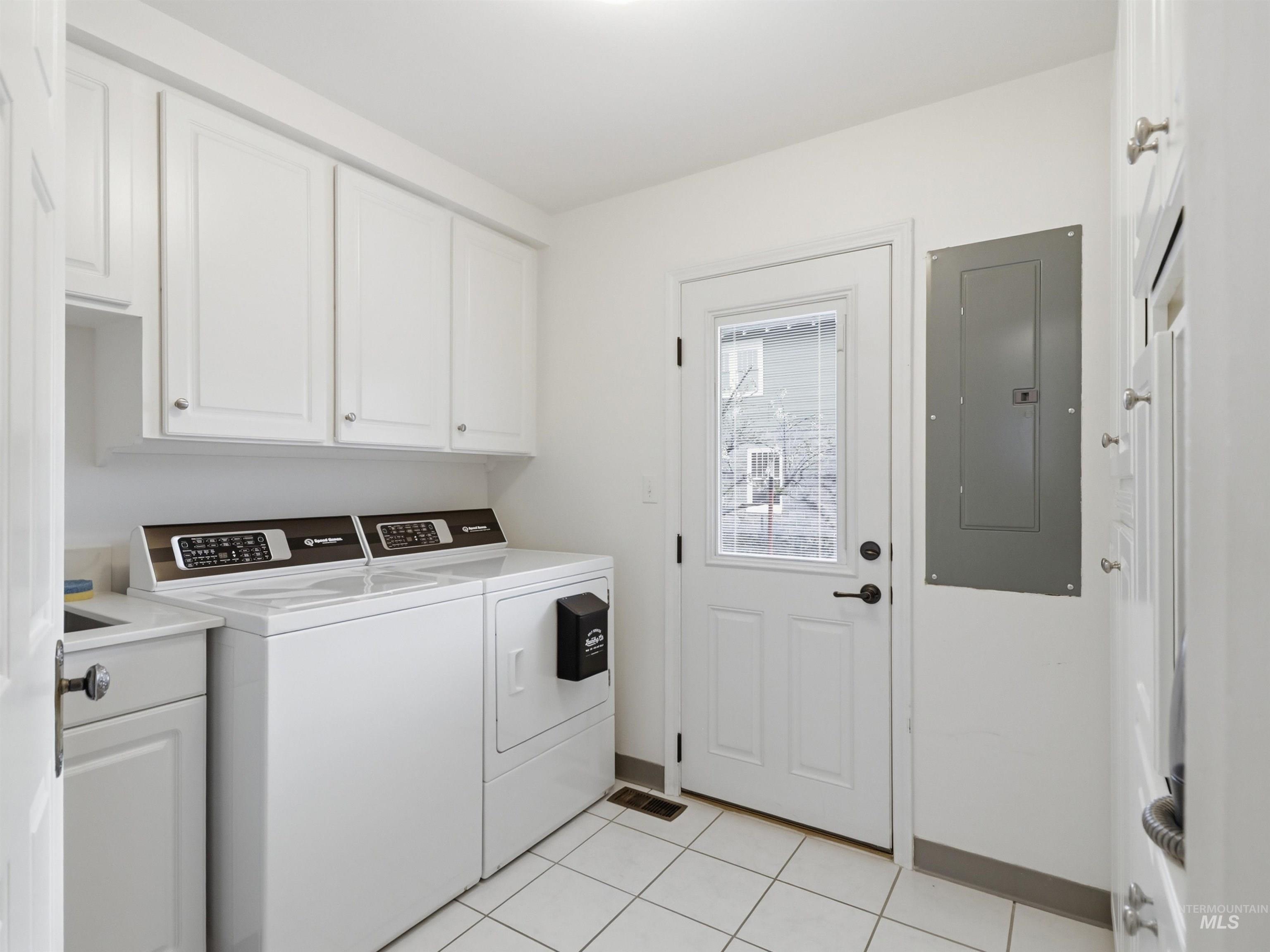 610 E 1st street, Emmett, Idaho 83617, 4 Bedrooms, 3 Bathrooms, Residential For Sale, Price $675,000, 98981261