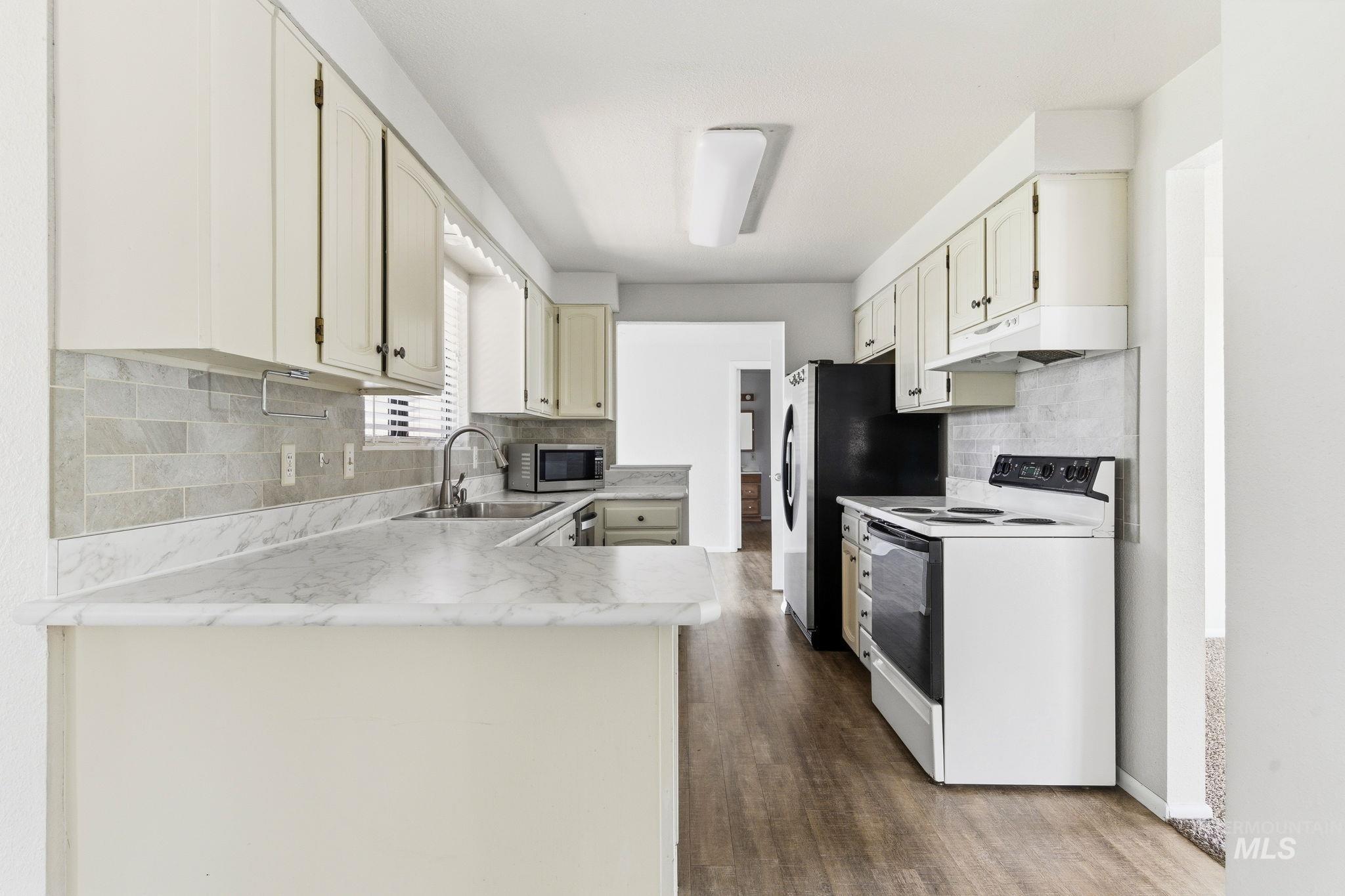 3911 S Constitution Way, Boise, Idaho 83706, 4 Bedrooms, 2 Bathrooms, Residential For Sale, Price $549,990, 98981264