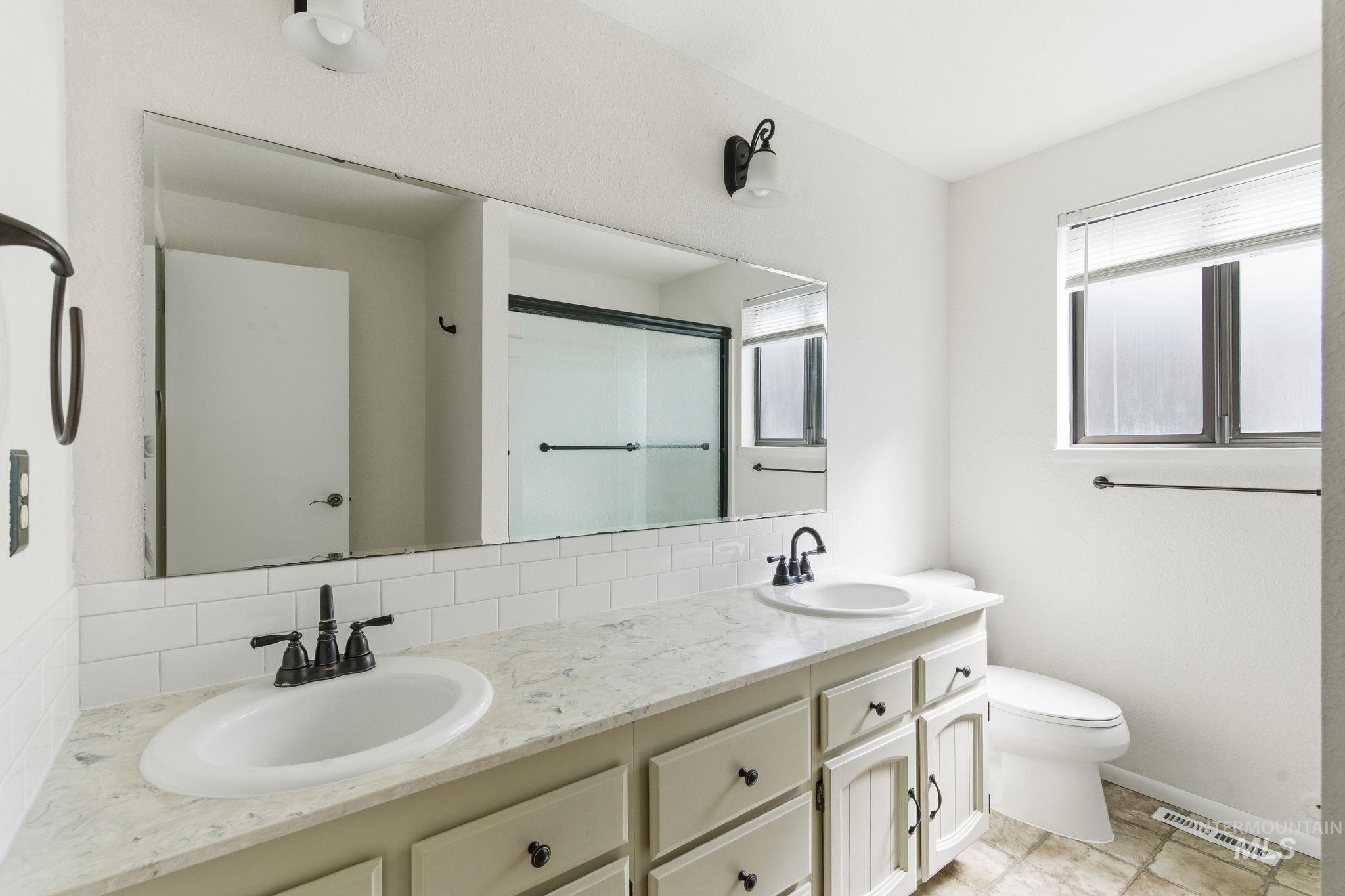 3911 S Constitution Way, Boise, Idaho 83706, 4 Bedrooms, 2 Bathrooms, Residential For Sale, Price $549,990, 98981264