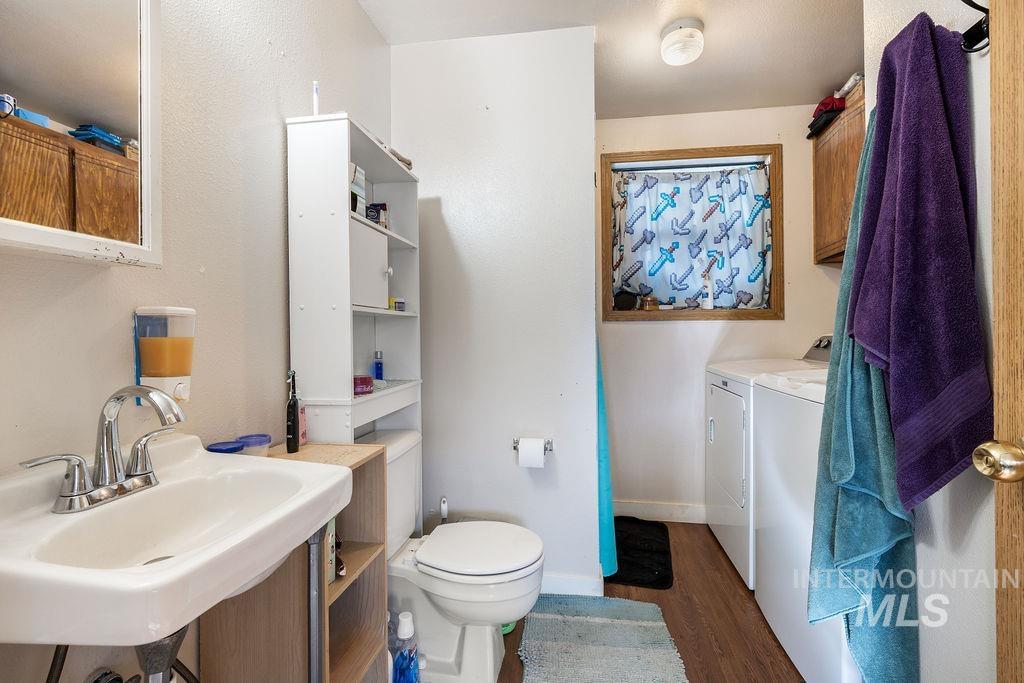 10162 Mesquite Lane, Boise, Idaho 83704, 2 Bedrooms, 2 Bathrooms, Residential For Sale, Price $279,990, 98981265