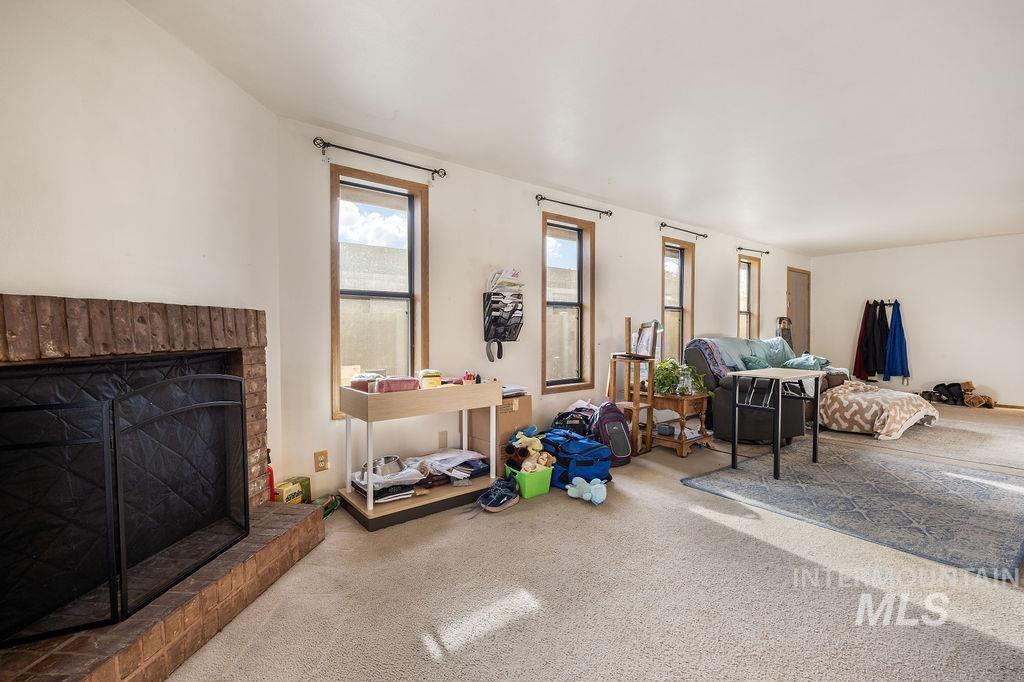 10162 Mesquite Lane, Boise, Idaho 83704, 2 Bedrooms, 2 Bathrooms, Residential For Sale, Price $279,990, 98981265