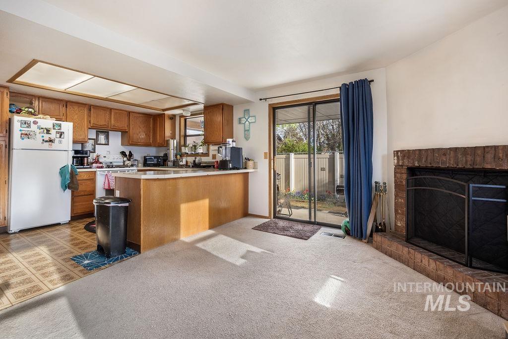 10162 Mesquite Lane, Boise, Idaho 83704, 2 Bedrooms, 2 Bathrooms, Residential For Sale, Price $279,990, 98981265