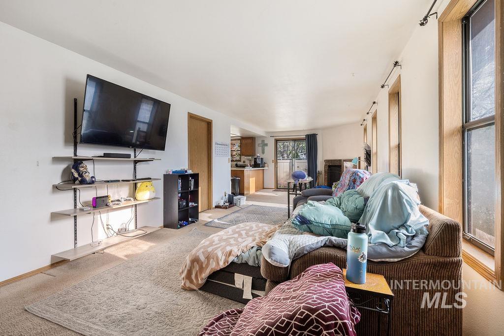 10162 Mesquite Lane, Boise, Idaho 83704, 2 Bedrooms, 2 Bathrooms, Residential For Sale, Price $279,990, 98981265