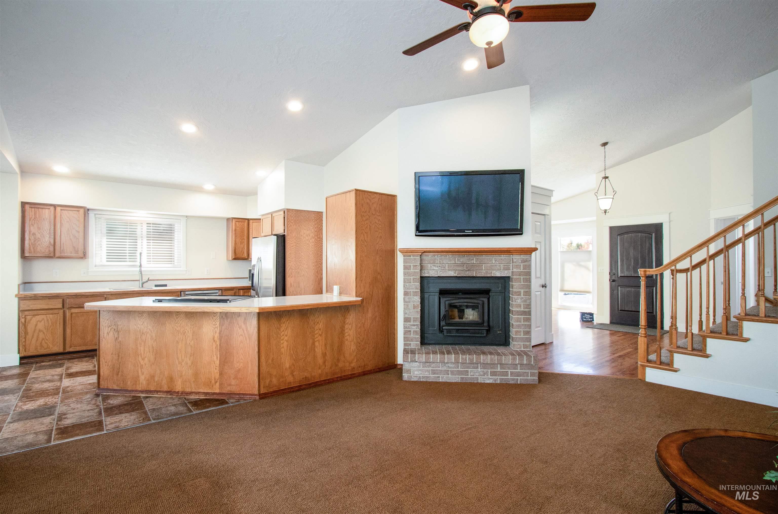 678 Stierman, Eagle, Idaho 83616-0000, 4 Bedrooms, 2.5 Bathrooms, Residential For Sale, Price $645,900, 98981269
