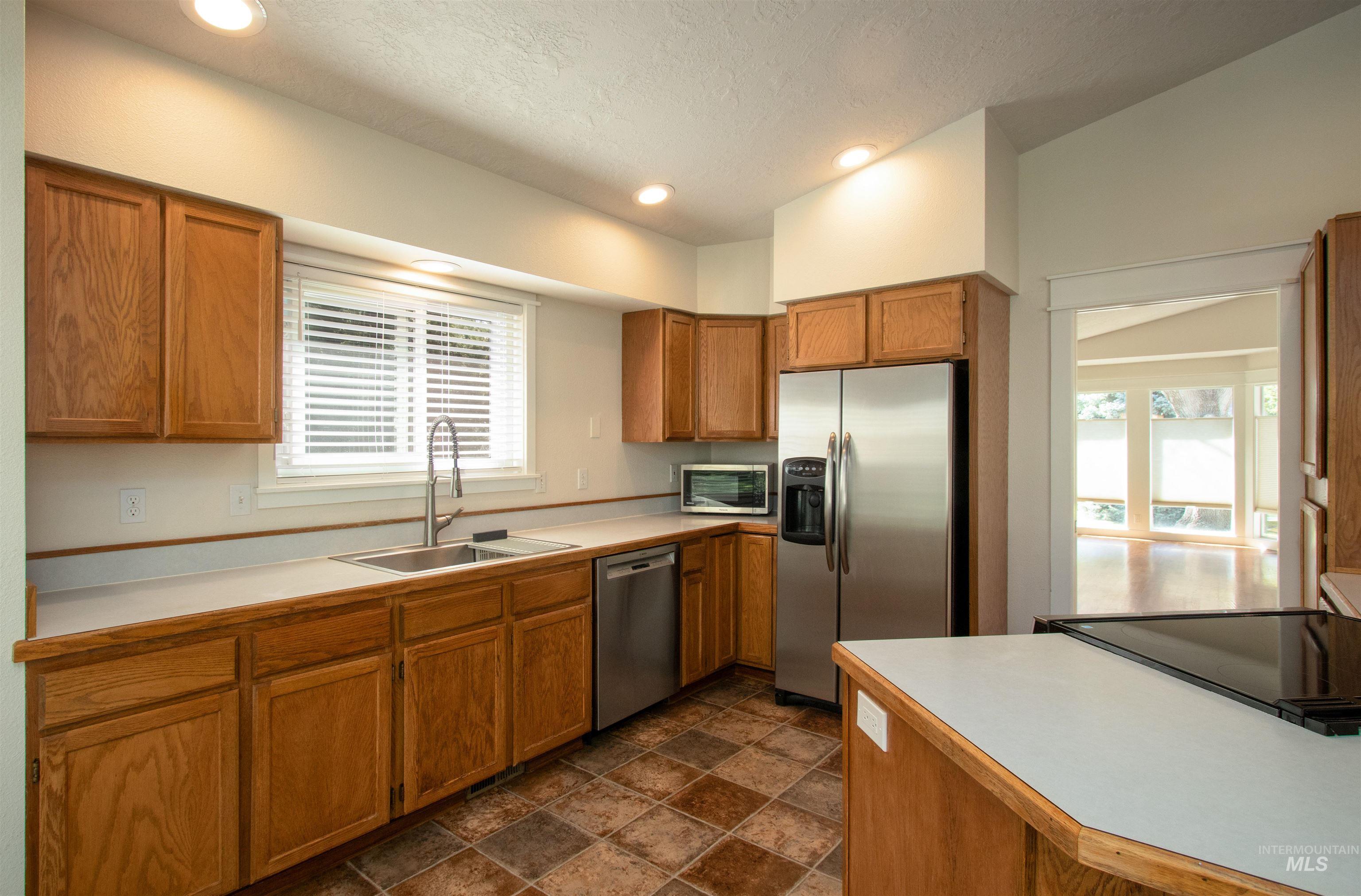 678 Stierman, Eagle, Idaho 83616-0000, 4 Bedrooms, 2.5 Bathrooms, Residential For Sale, Price $645,900, 98981269