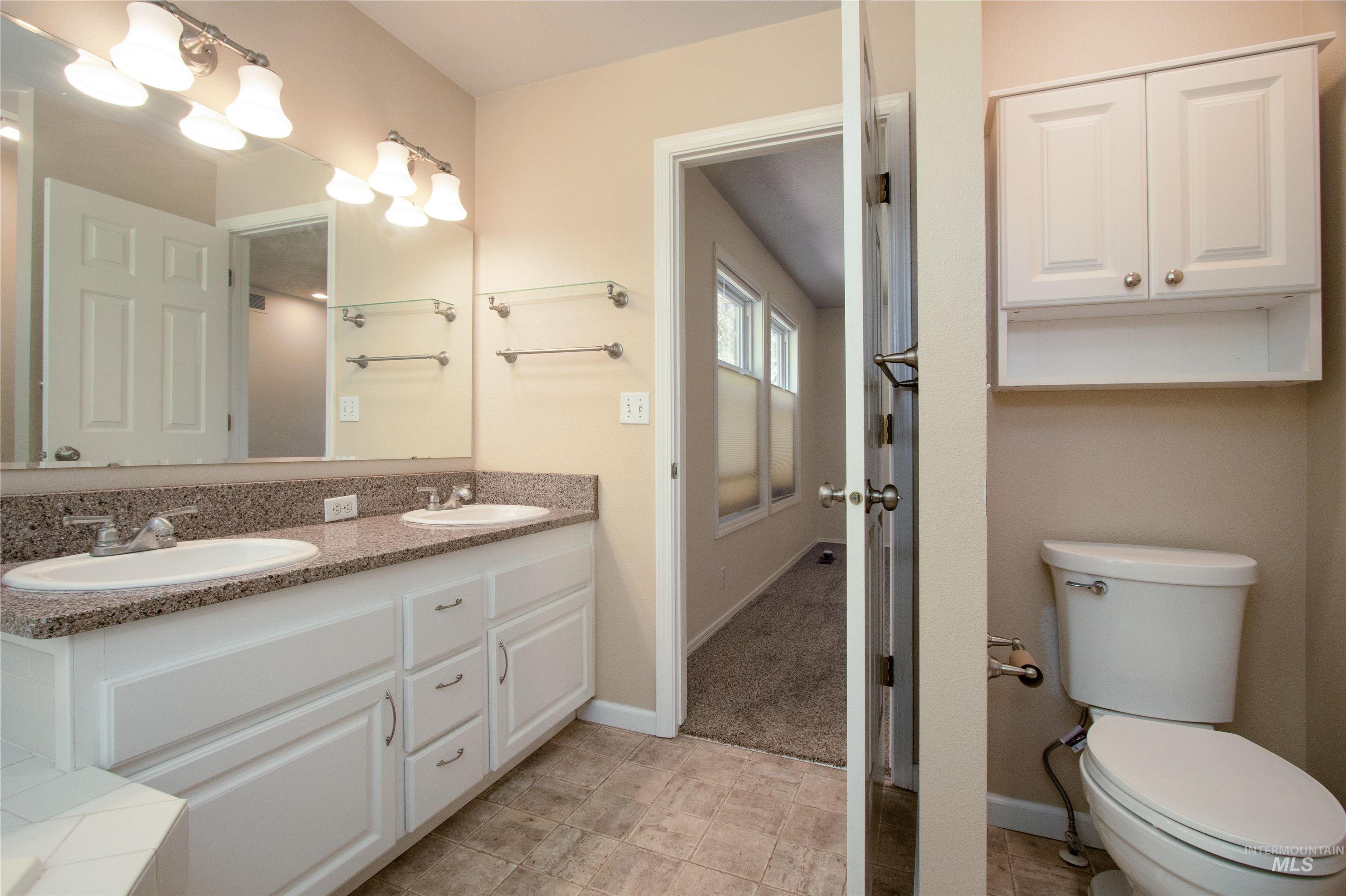 678 Stierman, Eagle, Idaho 83616-0000, 4 Bedrooms, 2.5 Bathrooms, Residential For Sale, Price $645,900, 98981269