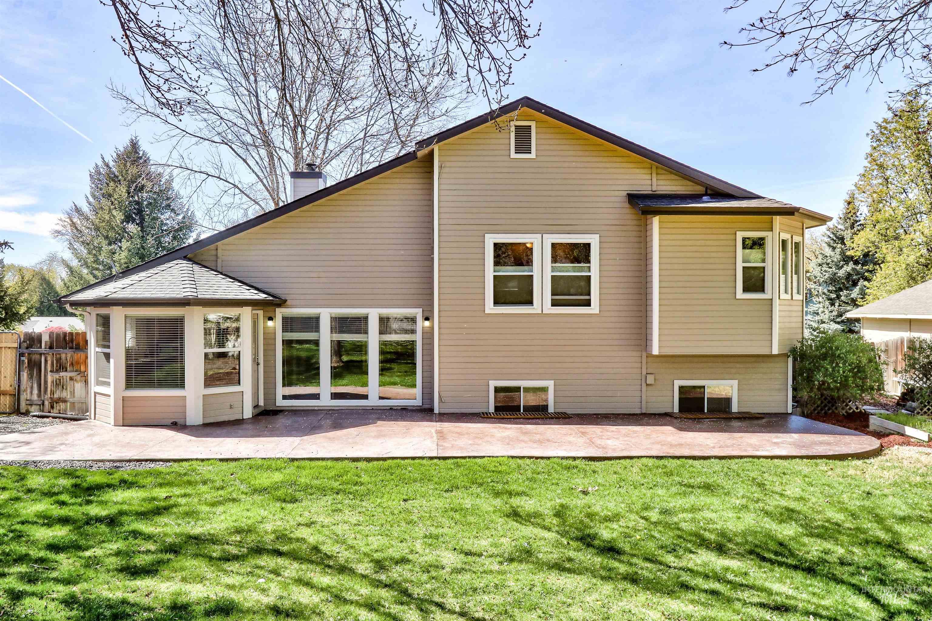 678 Stierman, Eagle, Idaho 83616-0000, 4 Bedrooms, 2.5 Bathrooms, Residential For Sale, Price $645,900, 98981269