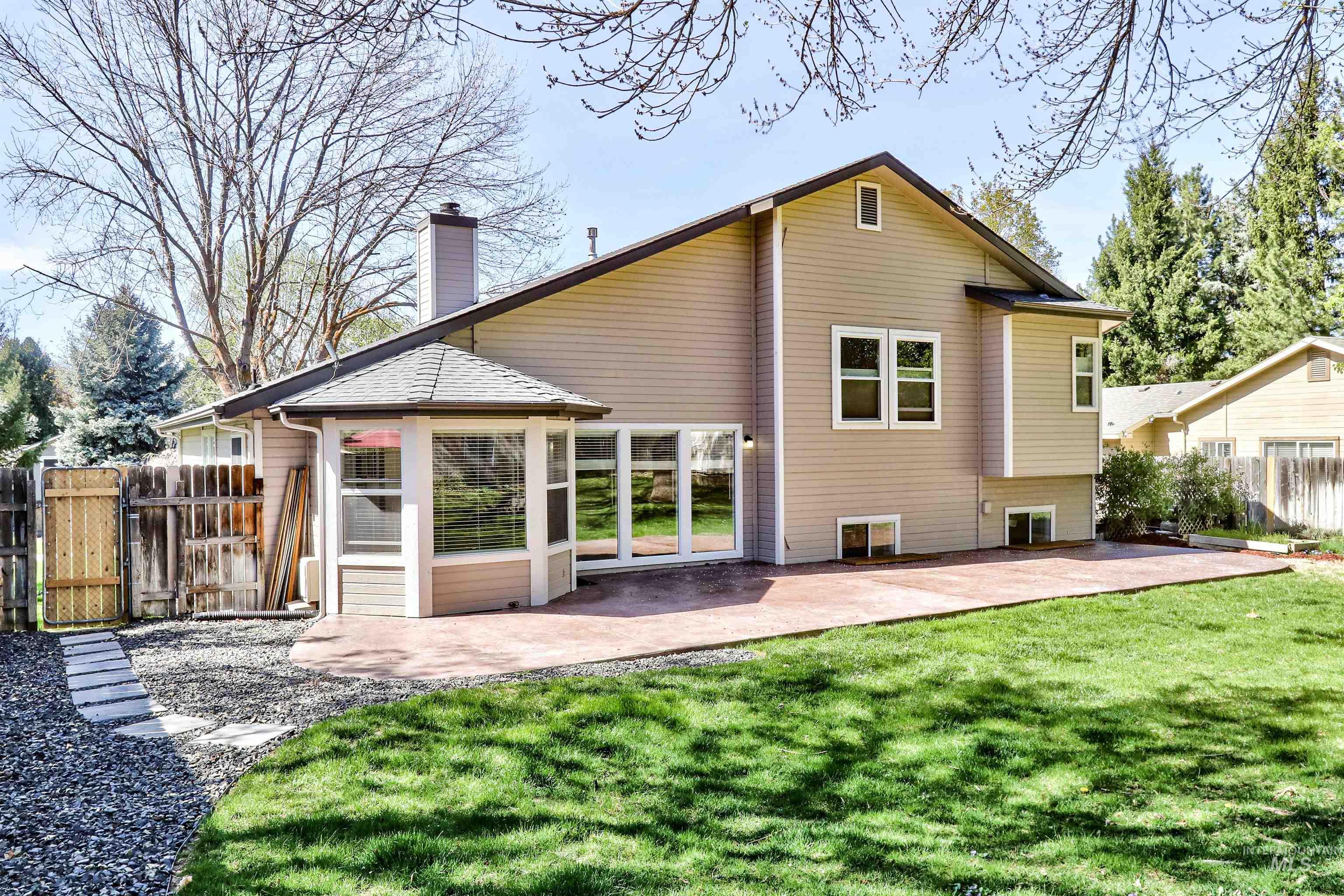 678 Stierman, Eagle, Idaho 83616-0000, 4 Bedrooms, 2.5 Bathrooms, Residential For Sale, Price $645,900, 98981269