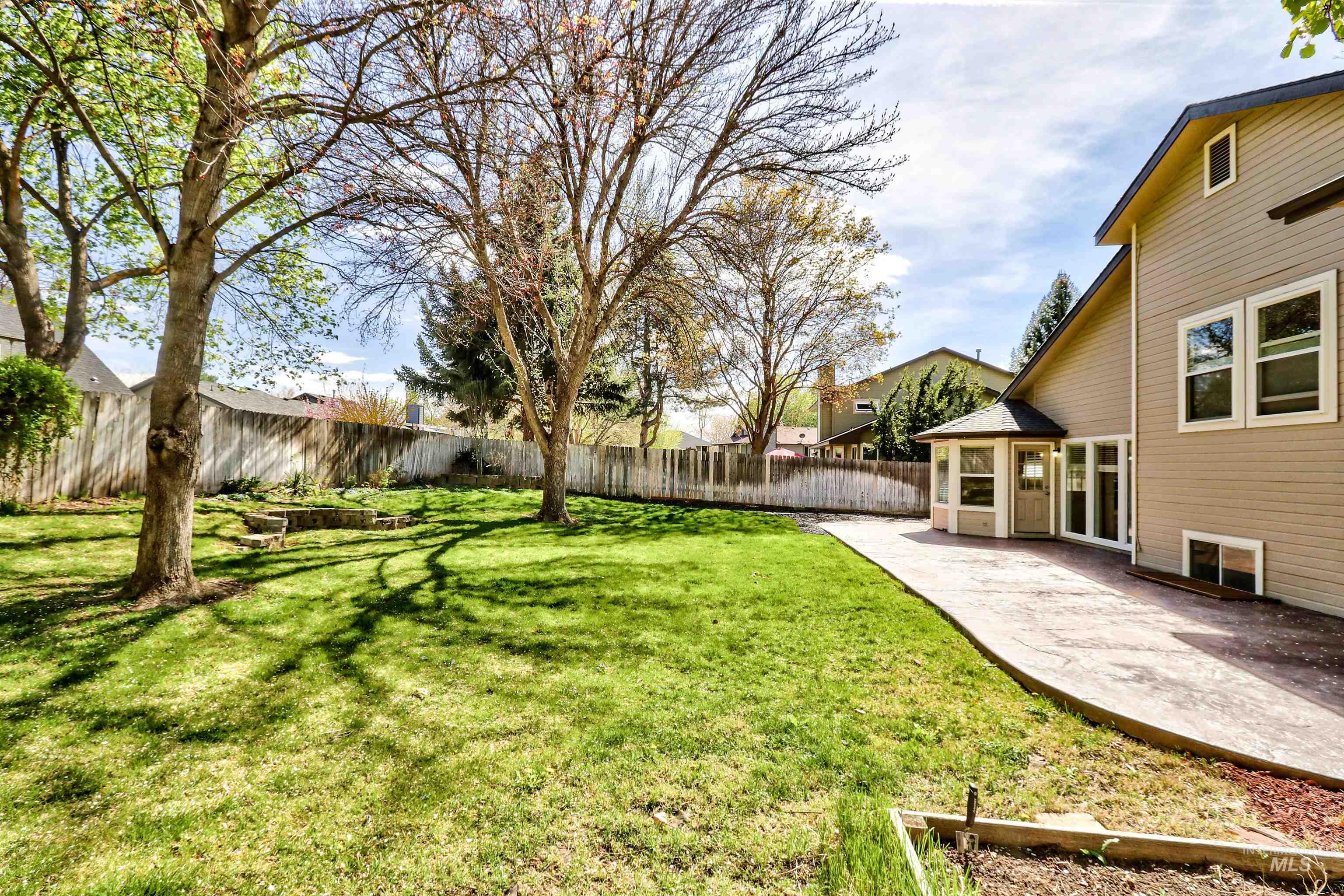678 Stierman, Eagle, Idaho 83616-0000, 4 Bedrooms, 2.5 Bathrooms, Residential For Sale, Price $645,900, 98981269