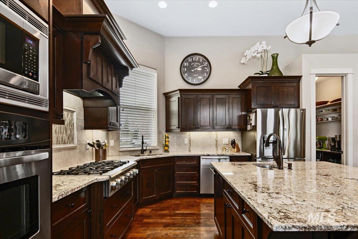 3654 E Brentor Court, Meridian, Idaho 83642-8303, 4 Bedrooms, 3 Bathrooms, Residential For Sale, Price $925,000, 98981270