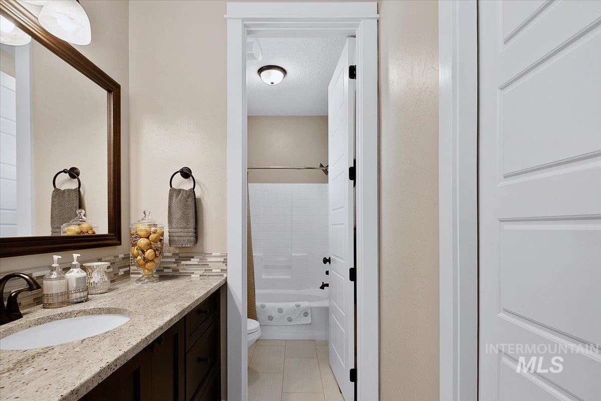 3654 E Brentor Court, Meridian, Idaho 83642-8303, 4 Bedrooms, 3 Bathrooms, Residential For Sale, Price $925,000, 98981270