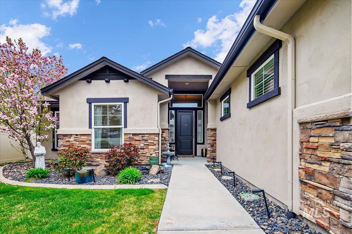 3654 E Brentor Court, Meridian, Idaho 83642-8303, 4 Bedrooms, 3 Bathrooms, Residential For Sale, Price $925,000, 98981270