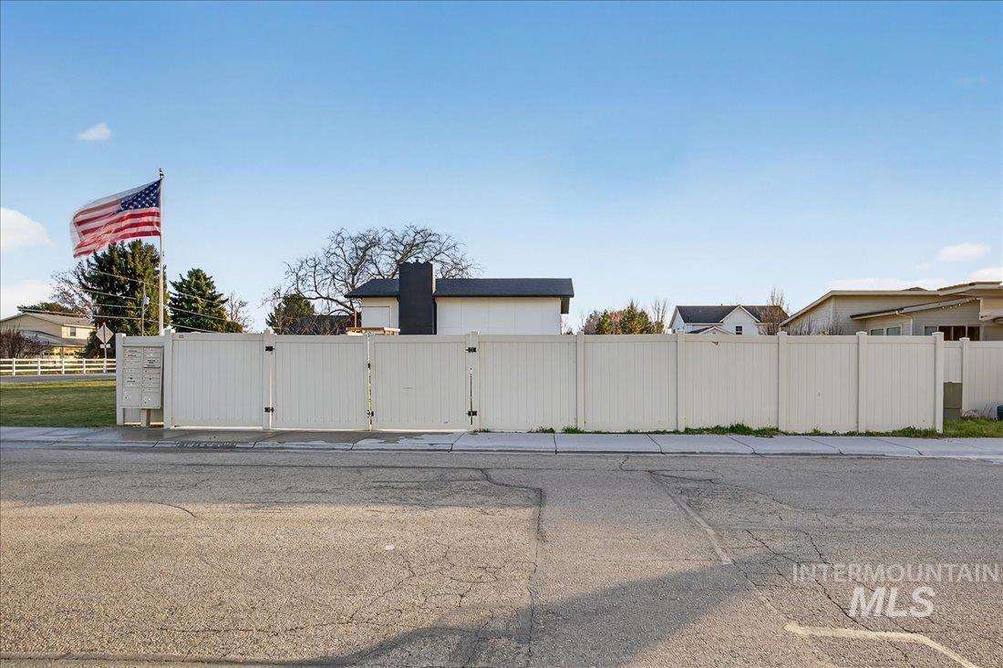 4393 N Edelweiss St., Boise, Idaho 83713, 4 Bedrooms, 3 Bathrooms, Residential For Sale, Price $699,900, 98981271